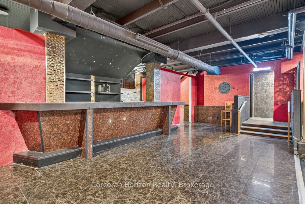 69 John Street S Ll 100 Property Photo 8