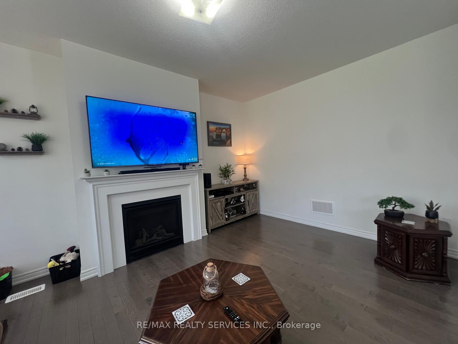 734 Anishinaabe Drive Property Photo 14