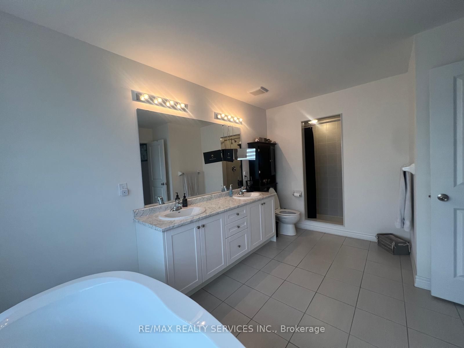 734 Anishinaabe Drive Property Photo 20