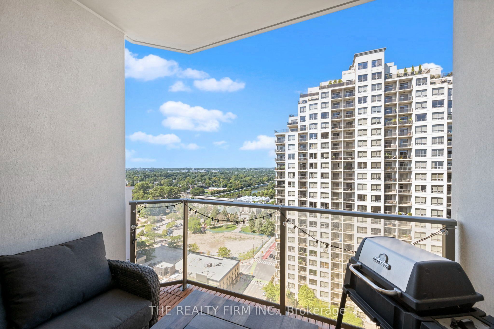 330 Ridout Street N 2109 Property Photo 11