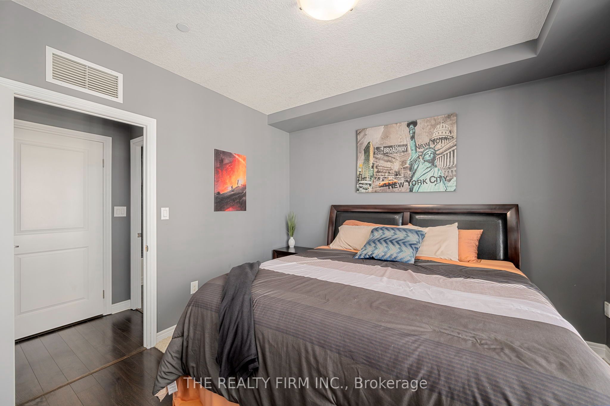 330 Ridout Street N 2109 Property Photo 16