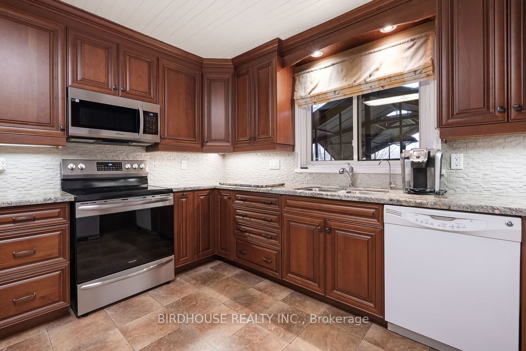 47 North Water Street Property Photo 12