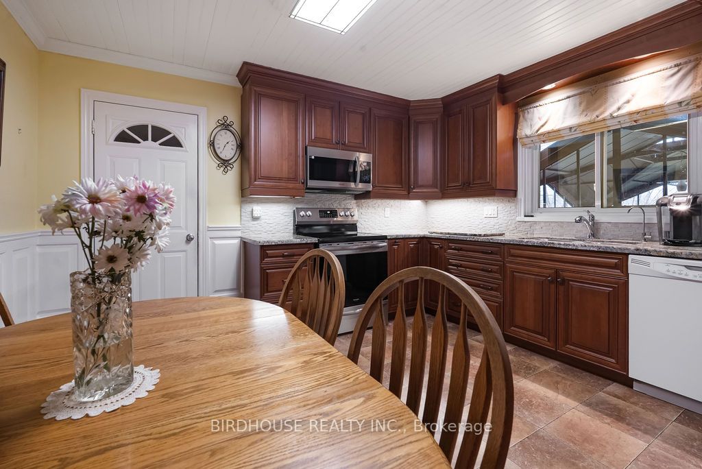 47 North Water Street Property Photo 14