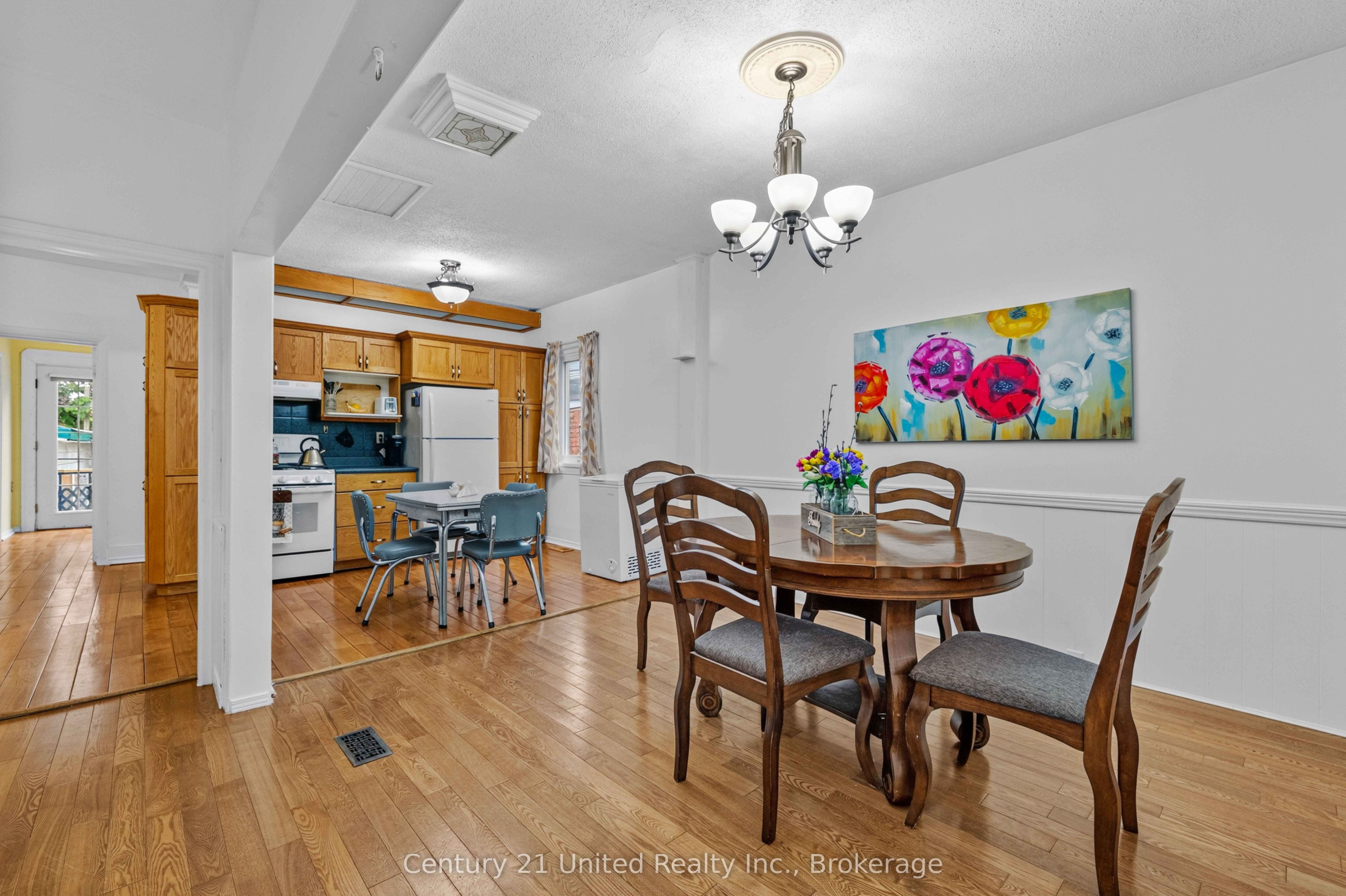 528 Brioux Avenue Property Photo 6