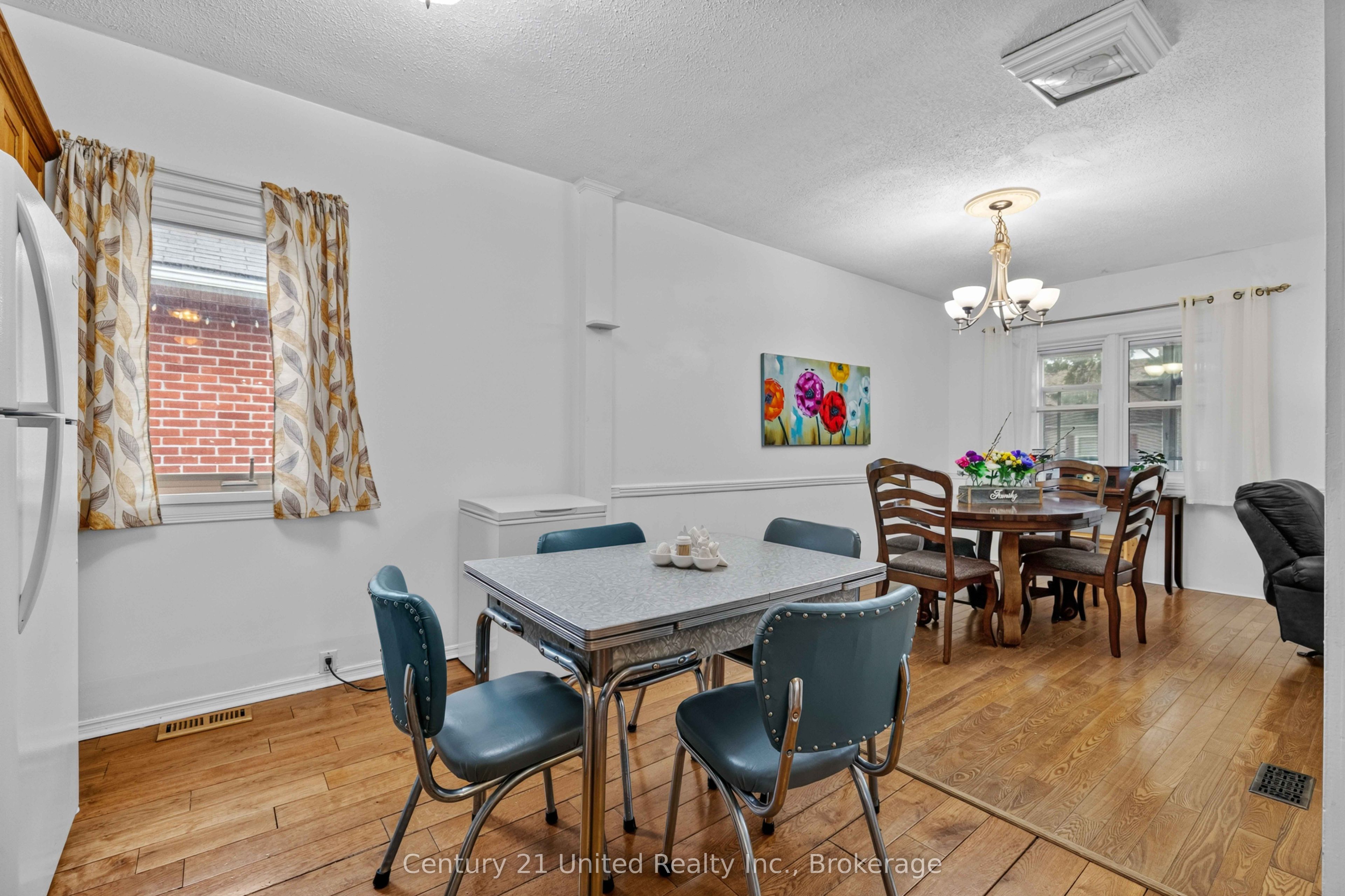 528 Brioux Avenue Property Photo 7