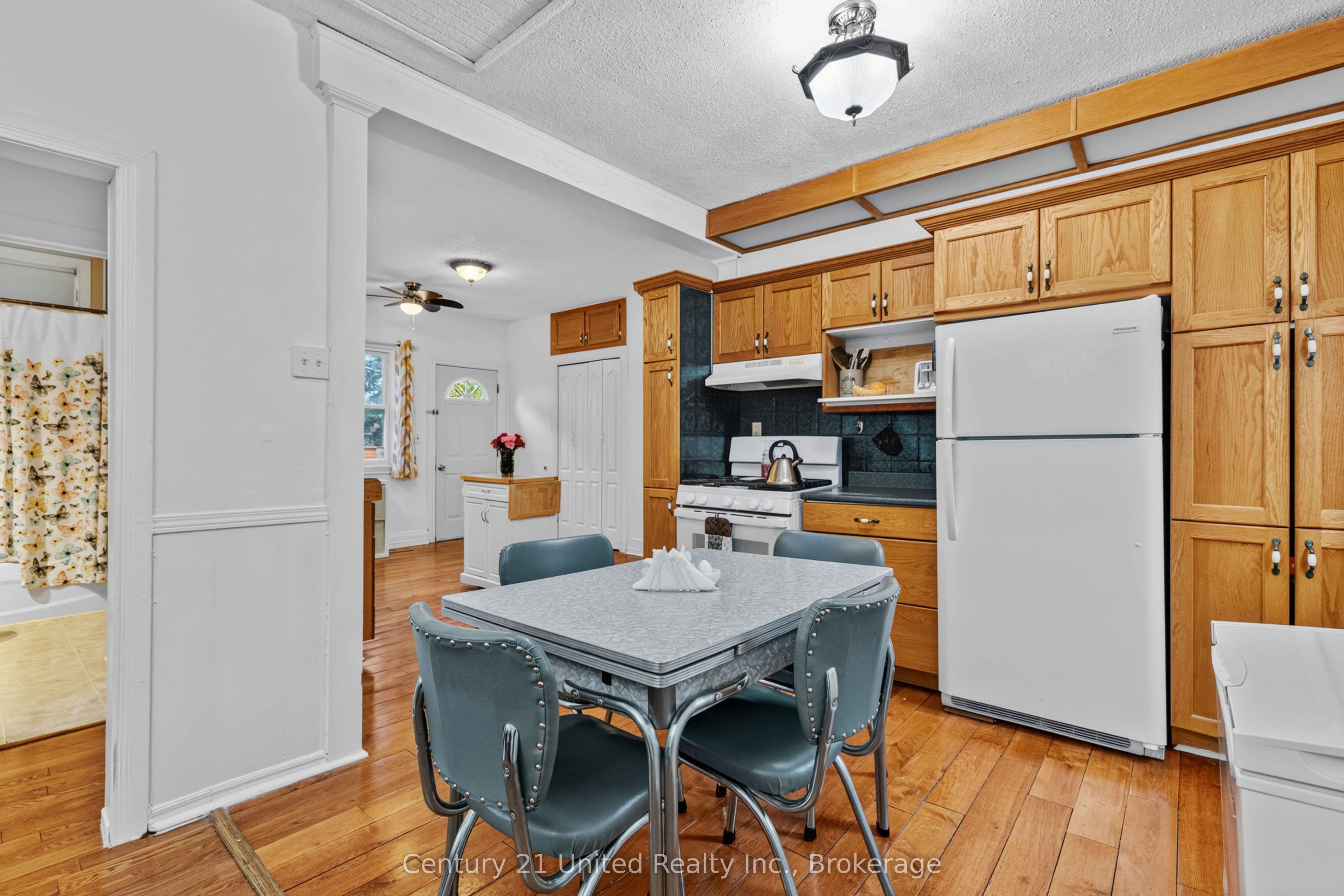 528 Brioux Avenue Property Photo 8