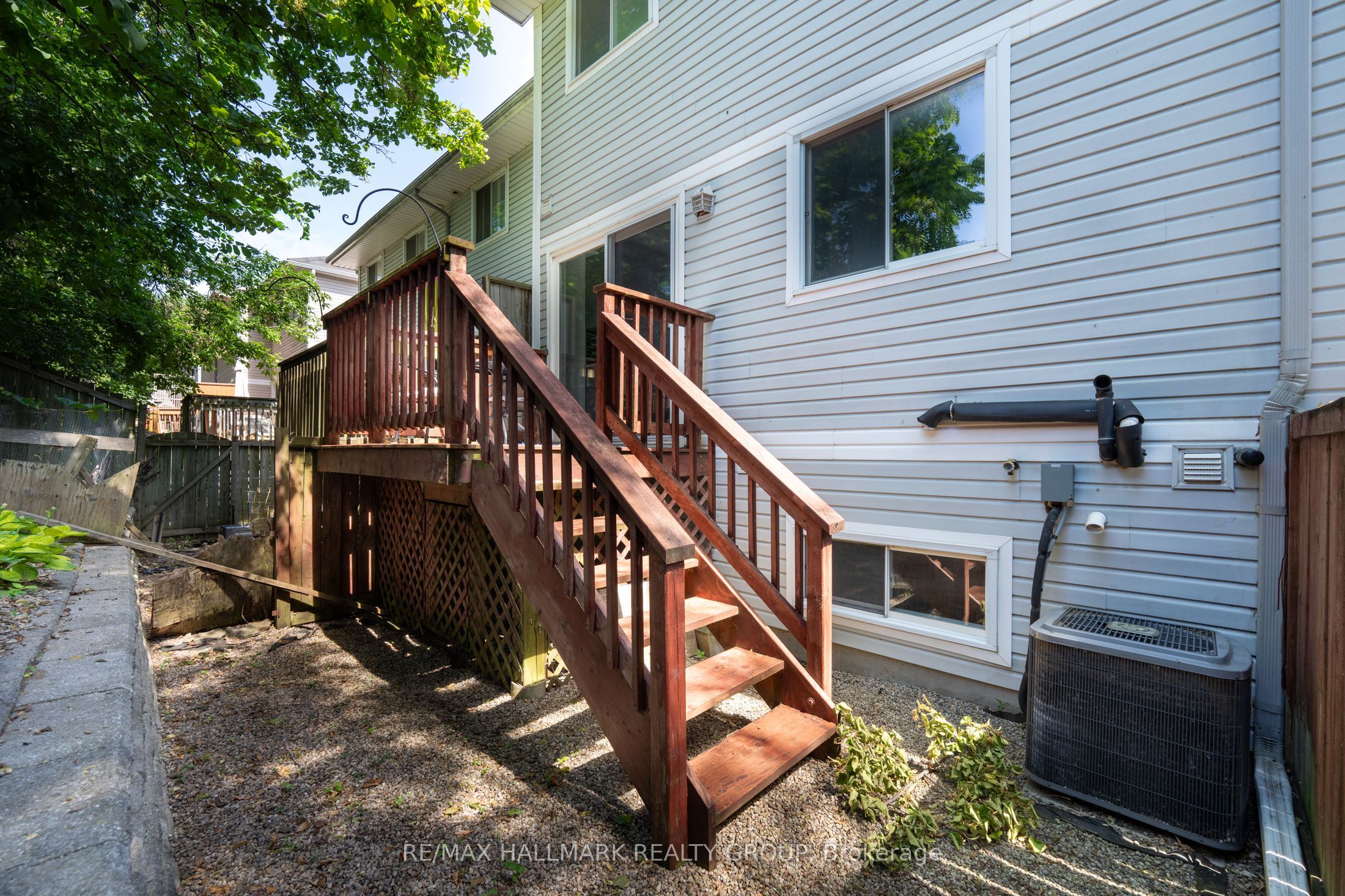 3 Seth Private Property Photo 27