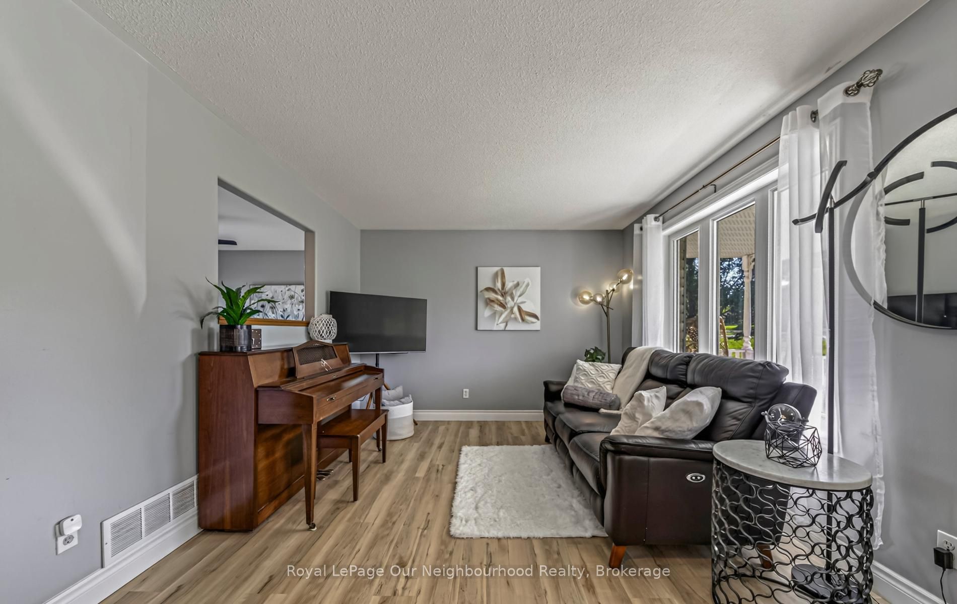 184 St. Andrews Drive Property Photo 6