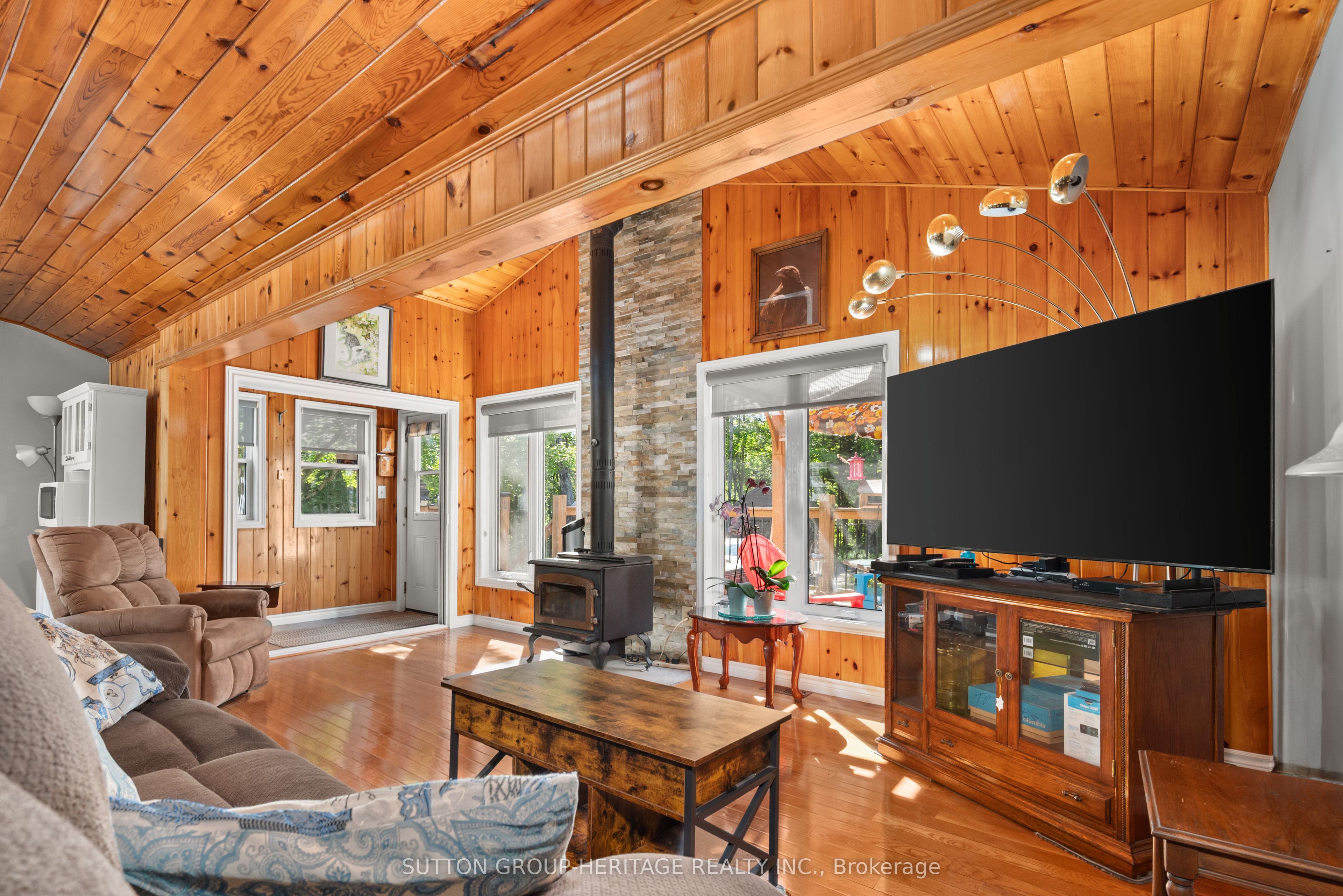 1241 One Mile Drive Property Photo 6