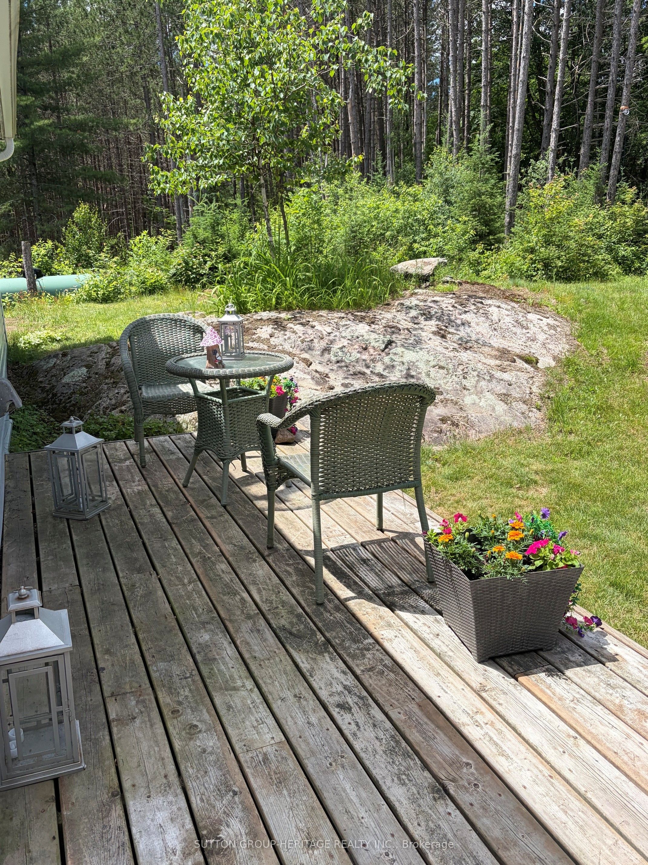 1241 One Mile Drive Property Photo 14