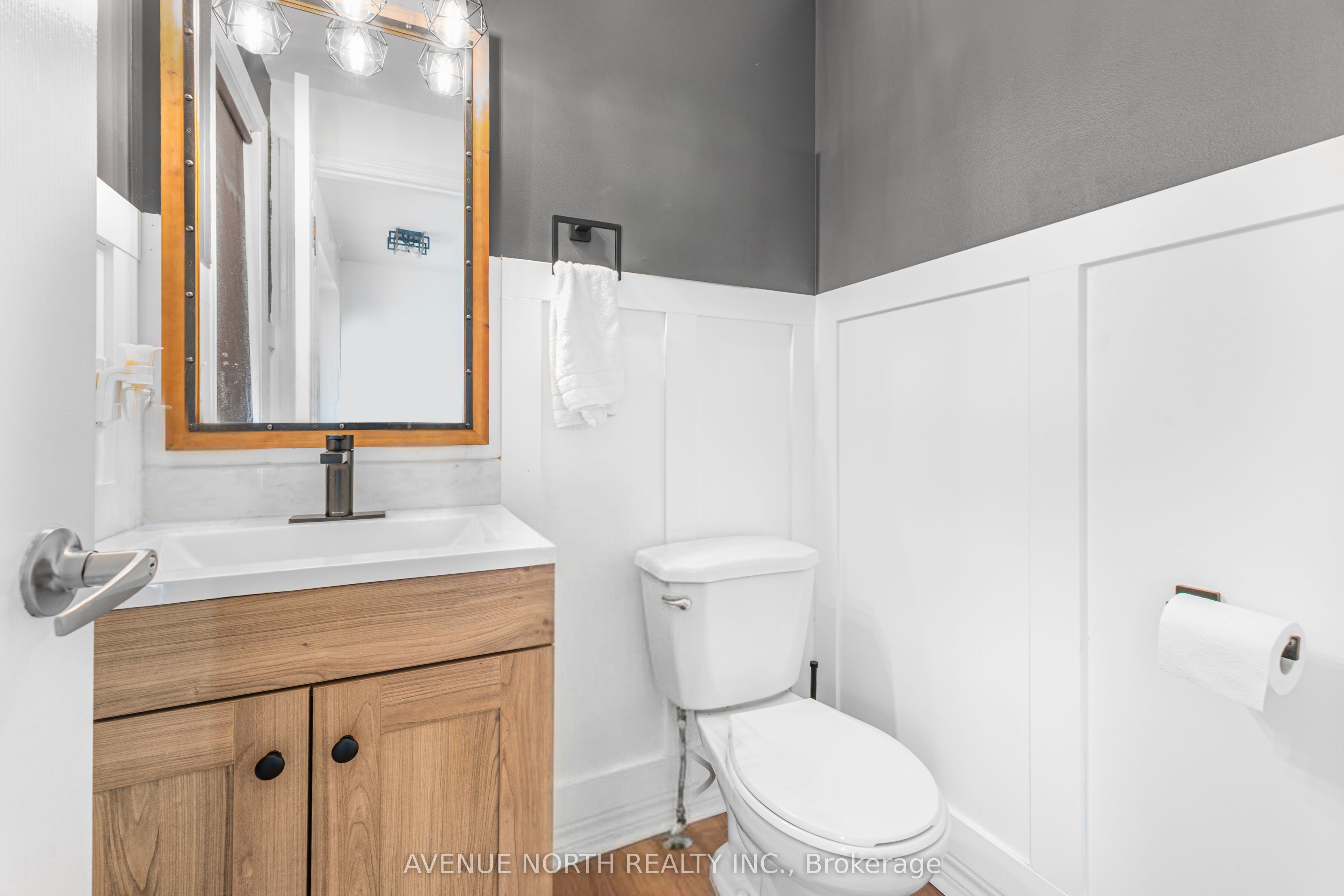 2607 Fallingwater Circle Property Photo 2