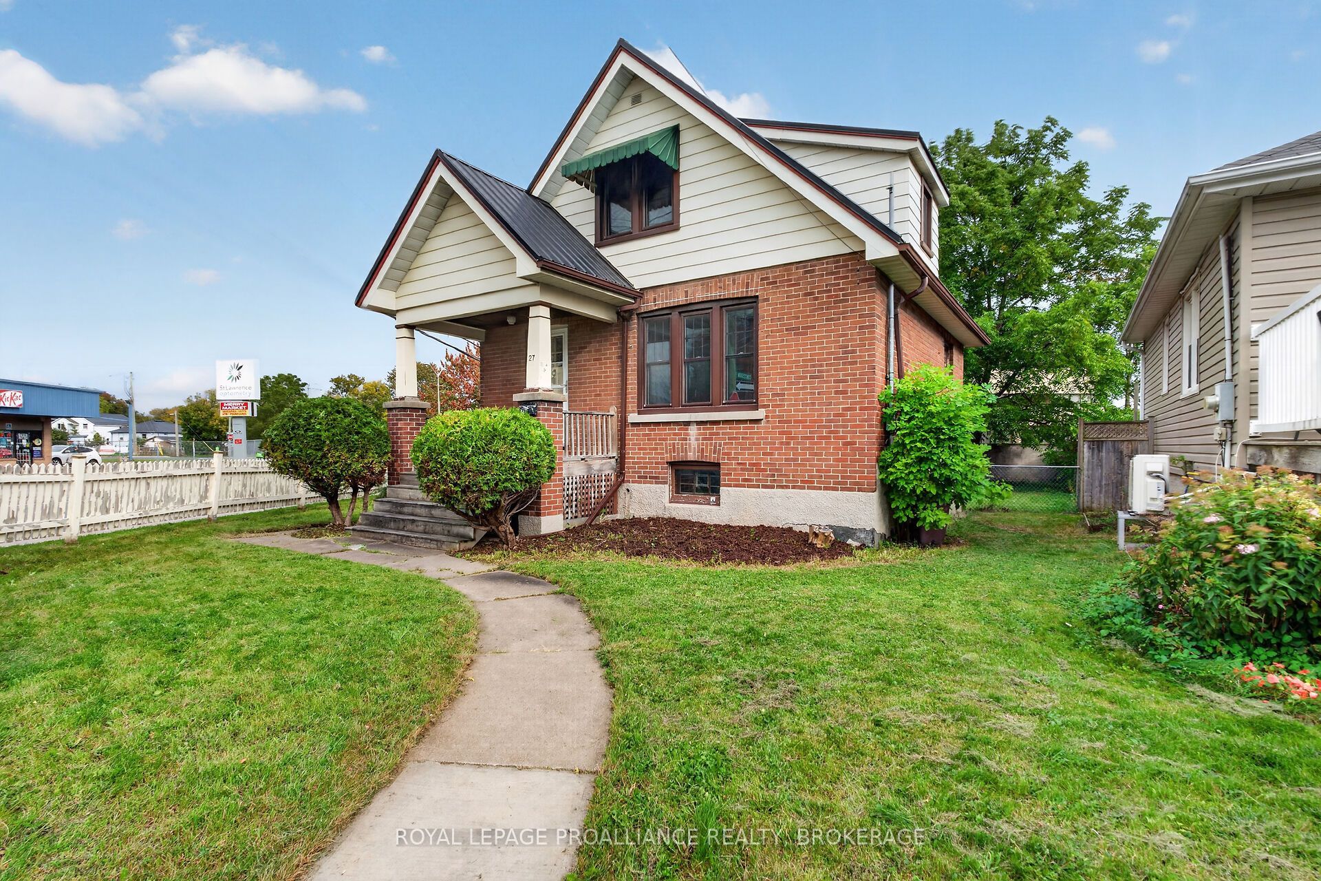 27 Drayton Avenue Property Photo 1