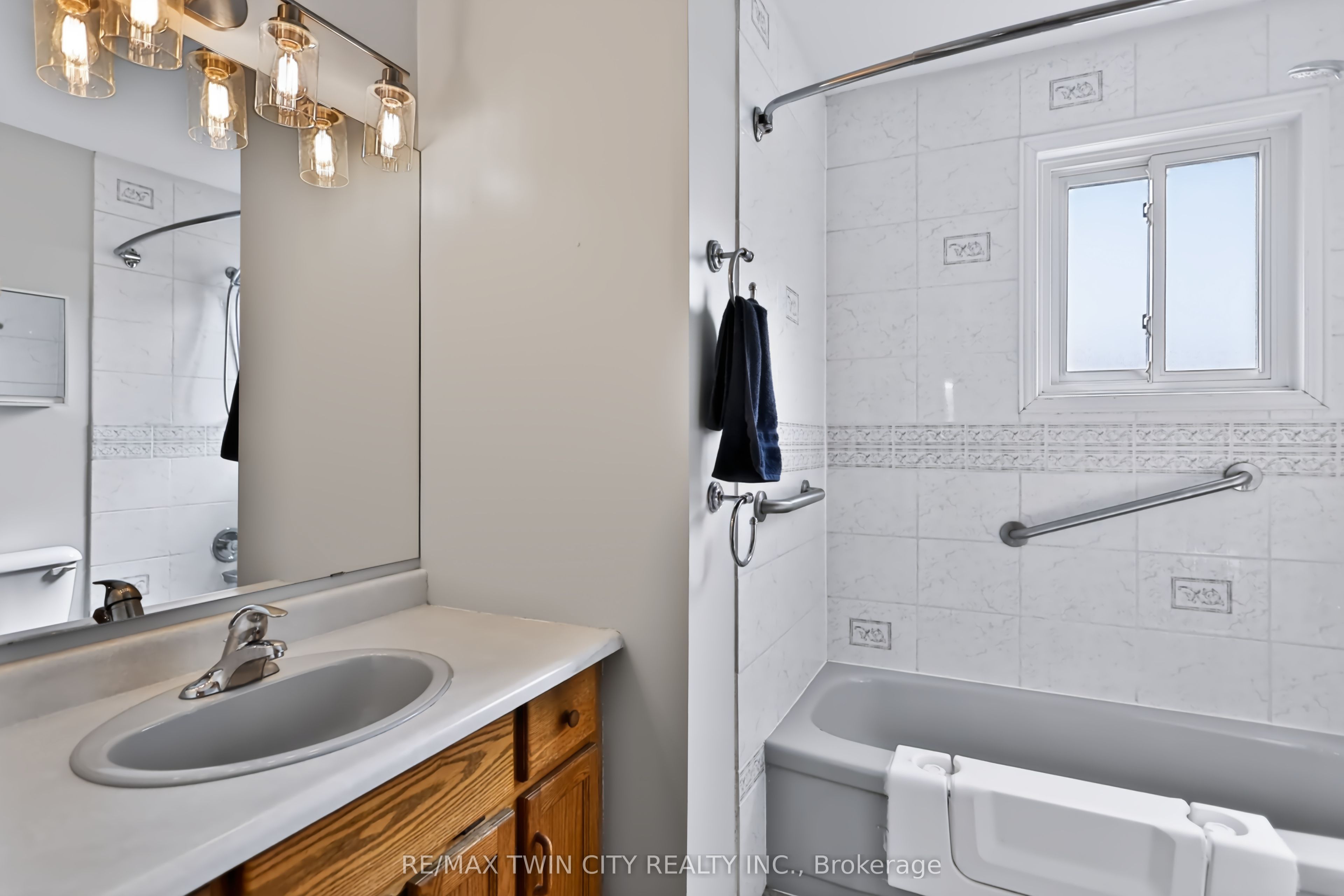 79 Hobart Crescent Property Photo 21