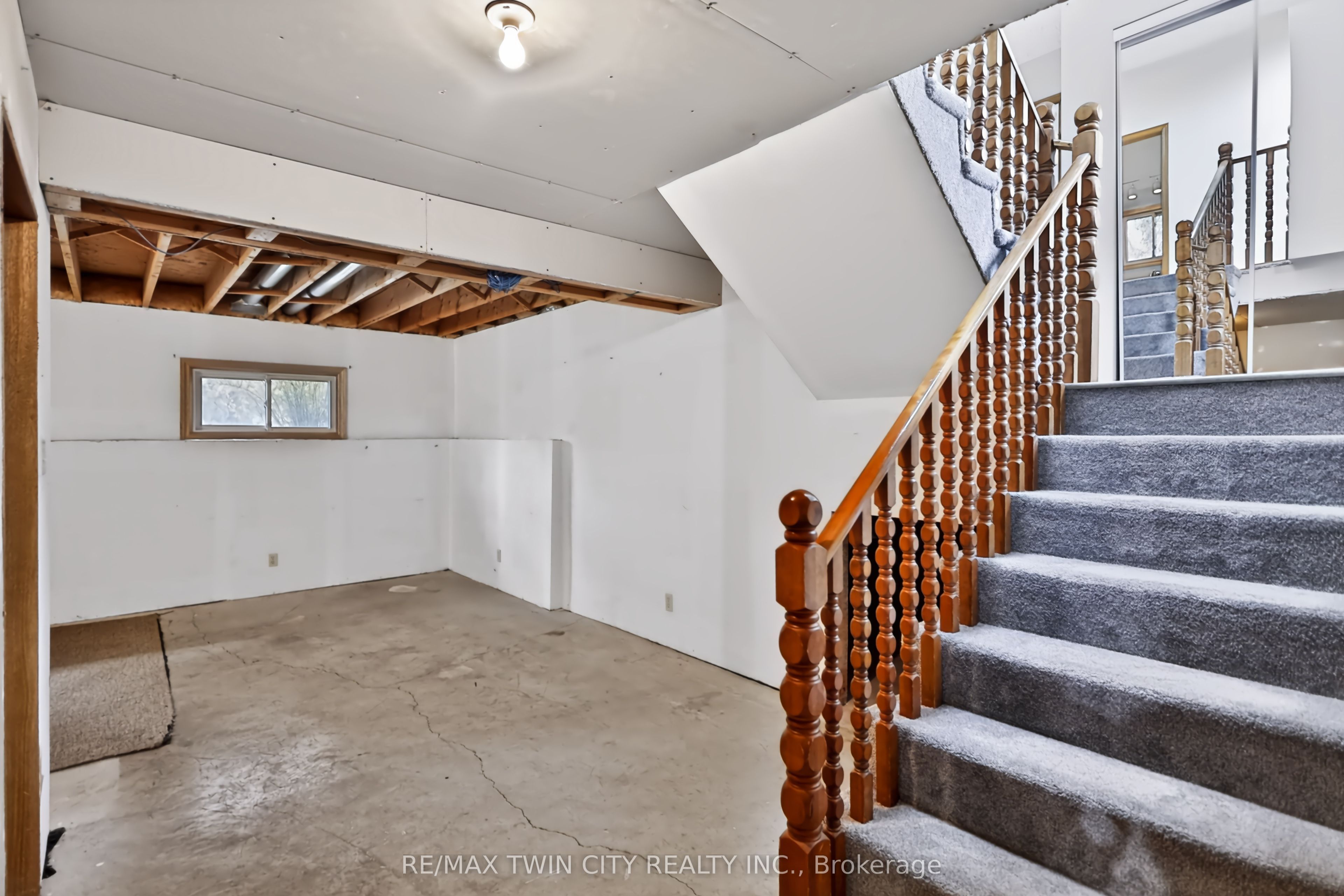 79 Hobart Crescent Property Photo 22