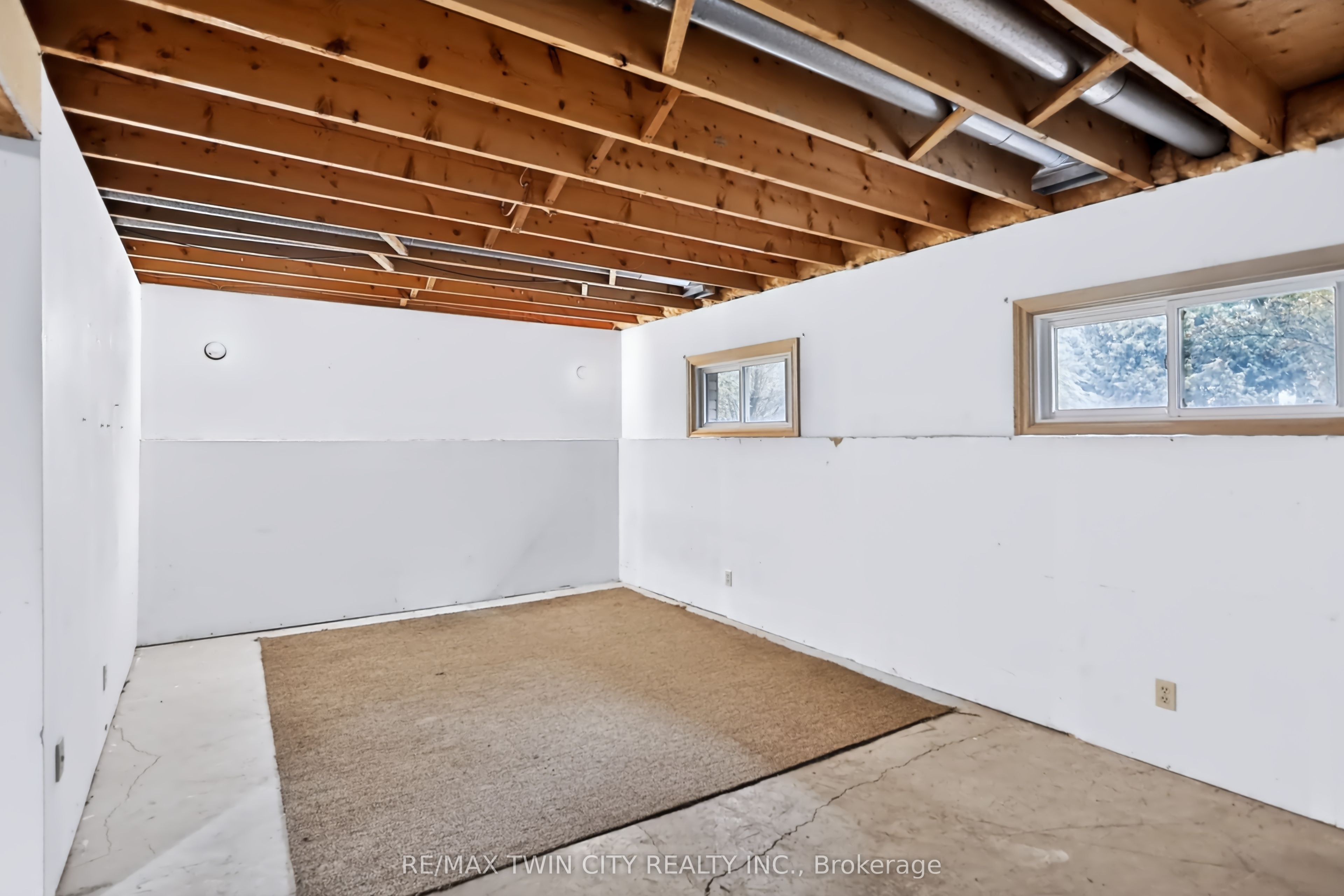 79 Hobart Crescent Property Photo 23