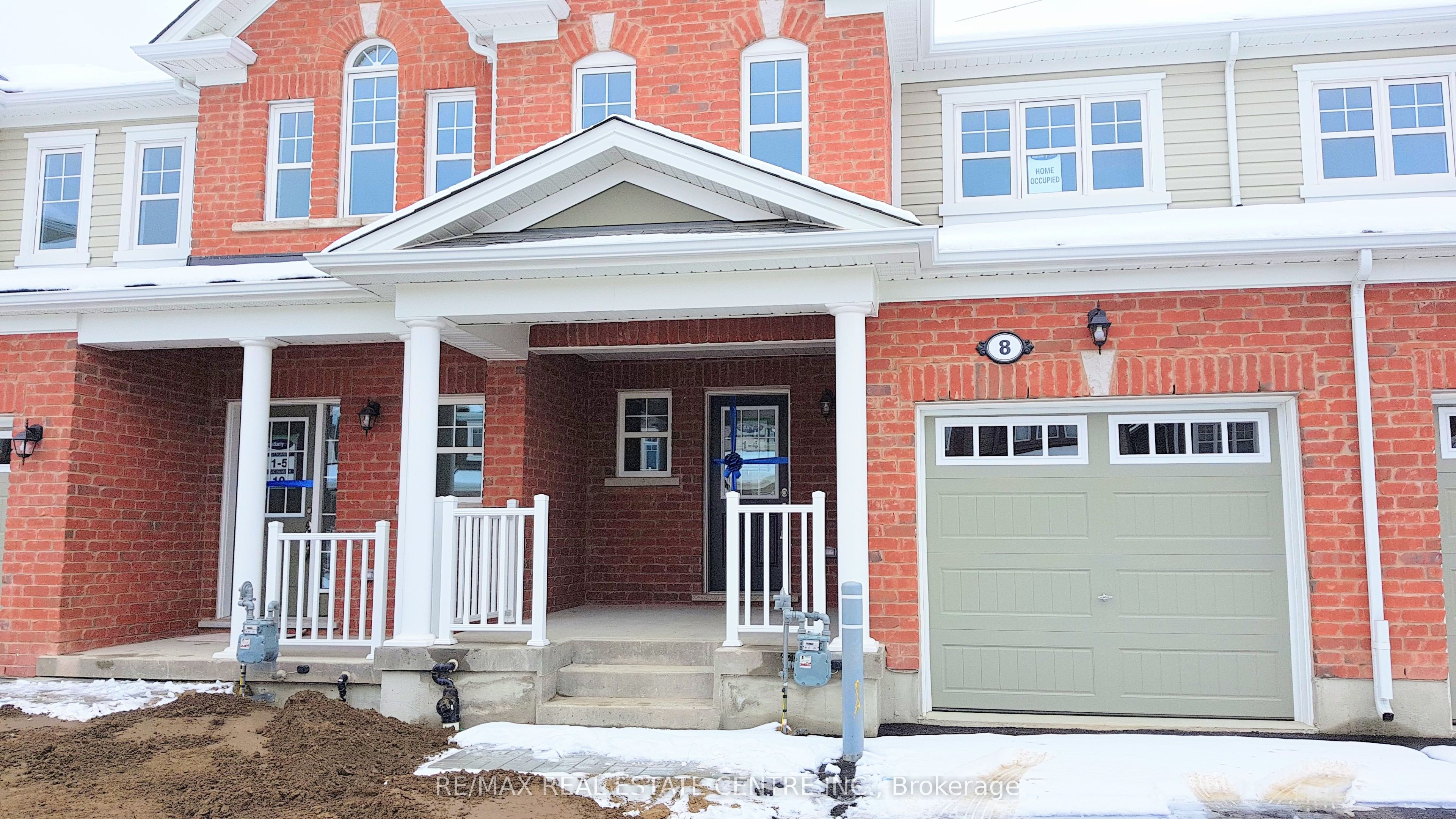 8 Watermill Street Property Photo 1