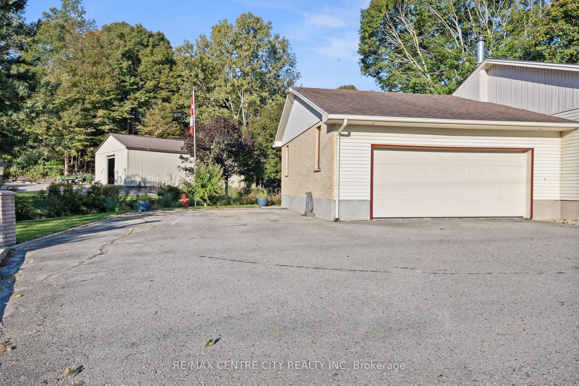 324 Carlow Road Property Photo 28