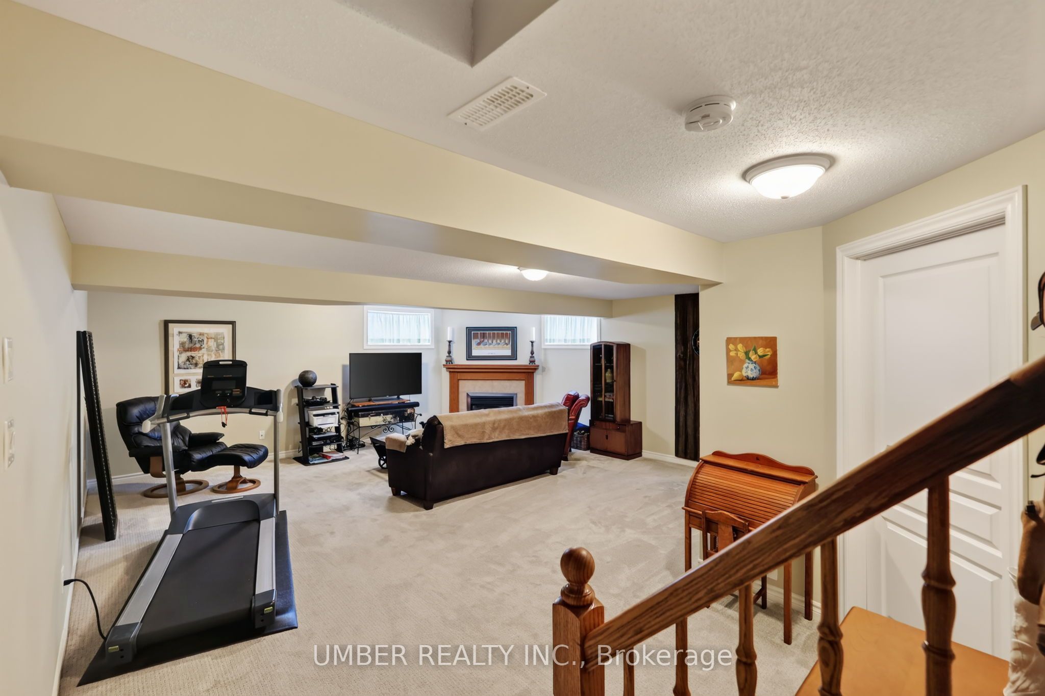 136 Windance Crescent Property Photo 22