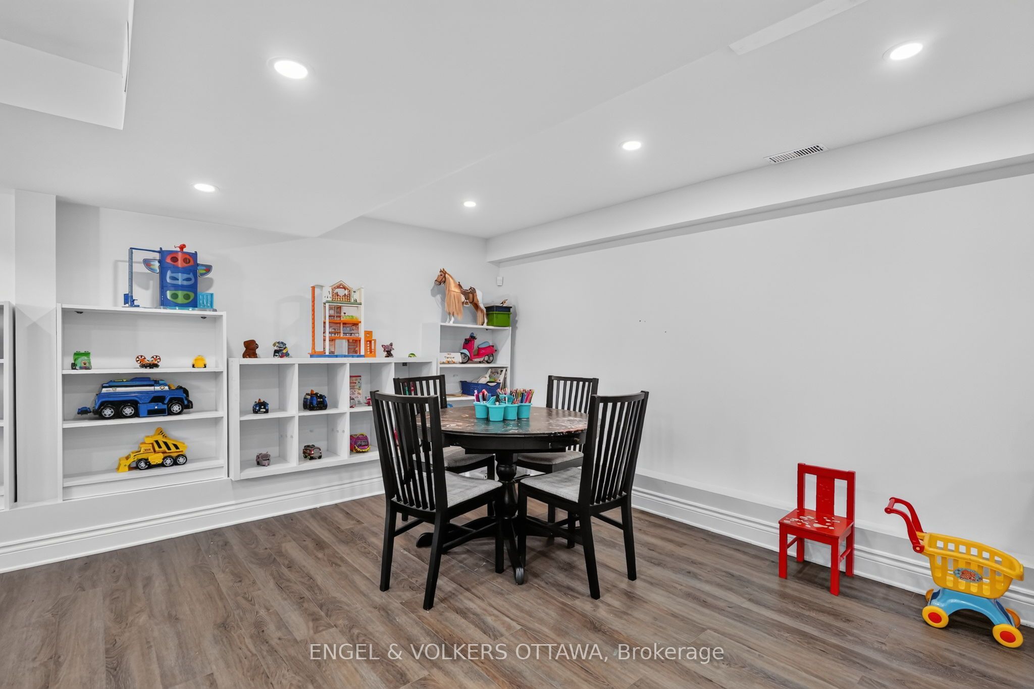 1330 Kilborn Avenue Property Photo 33