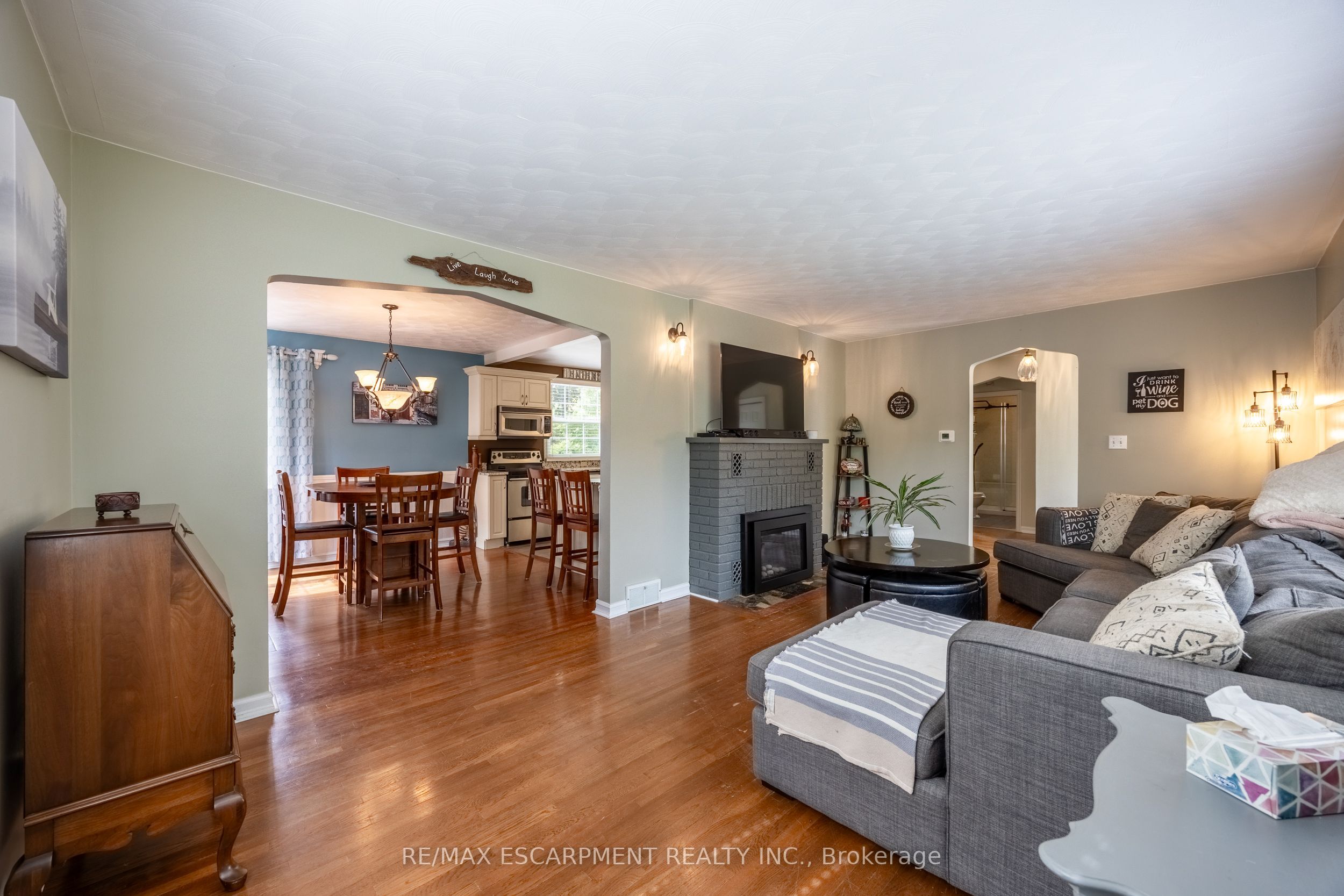 30 Gibson Drive Property Photo 8