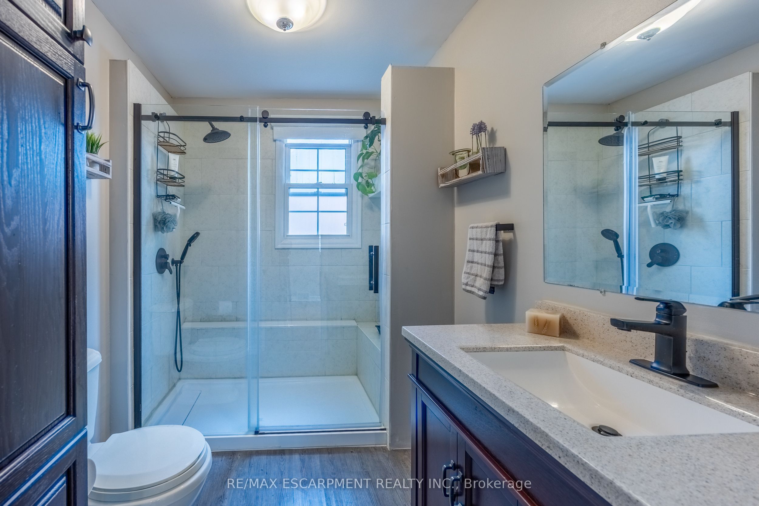 30 Gibson Drive Property Photo 18