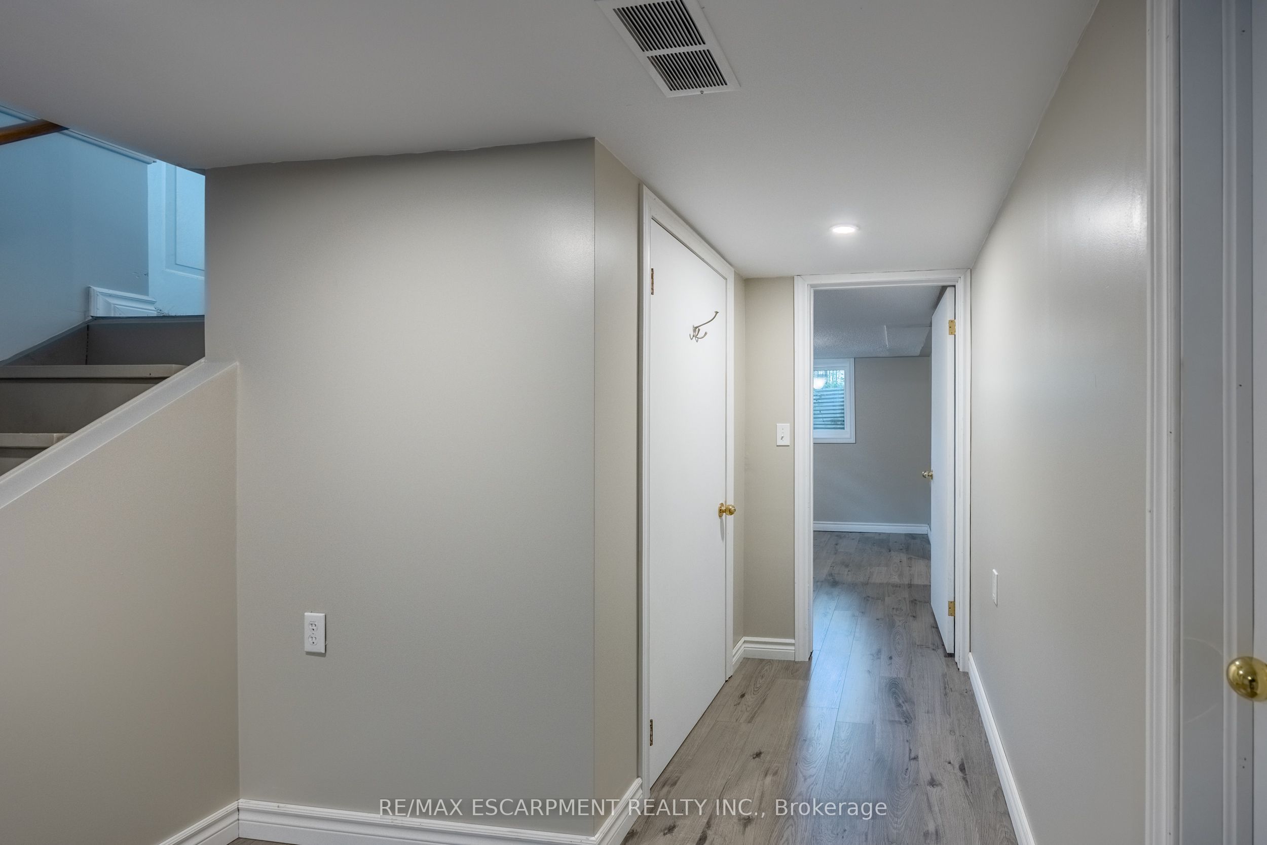 30 Gibson Drive Property Photo 23
