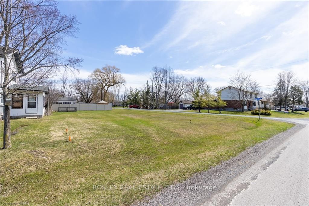 Lot 698 Buffalo Road N Property Photo 1