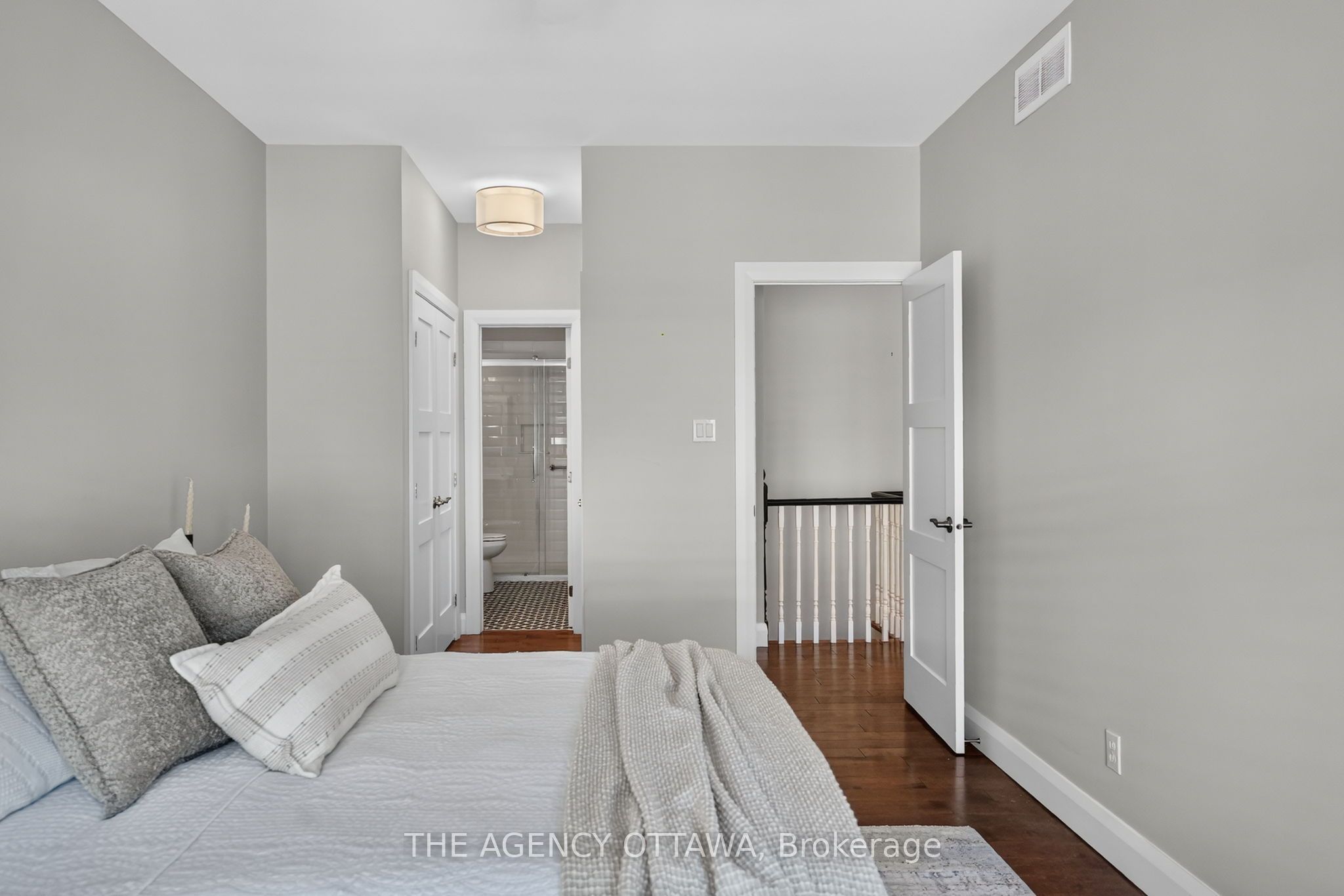 111 Bartlett Private Property Photo 34