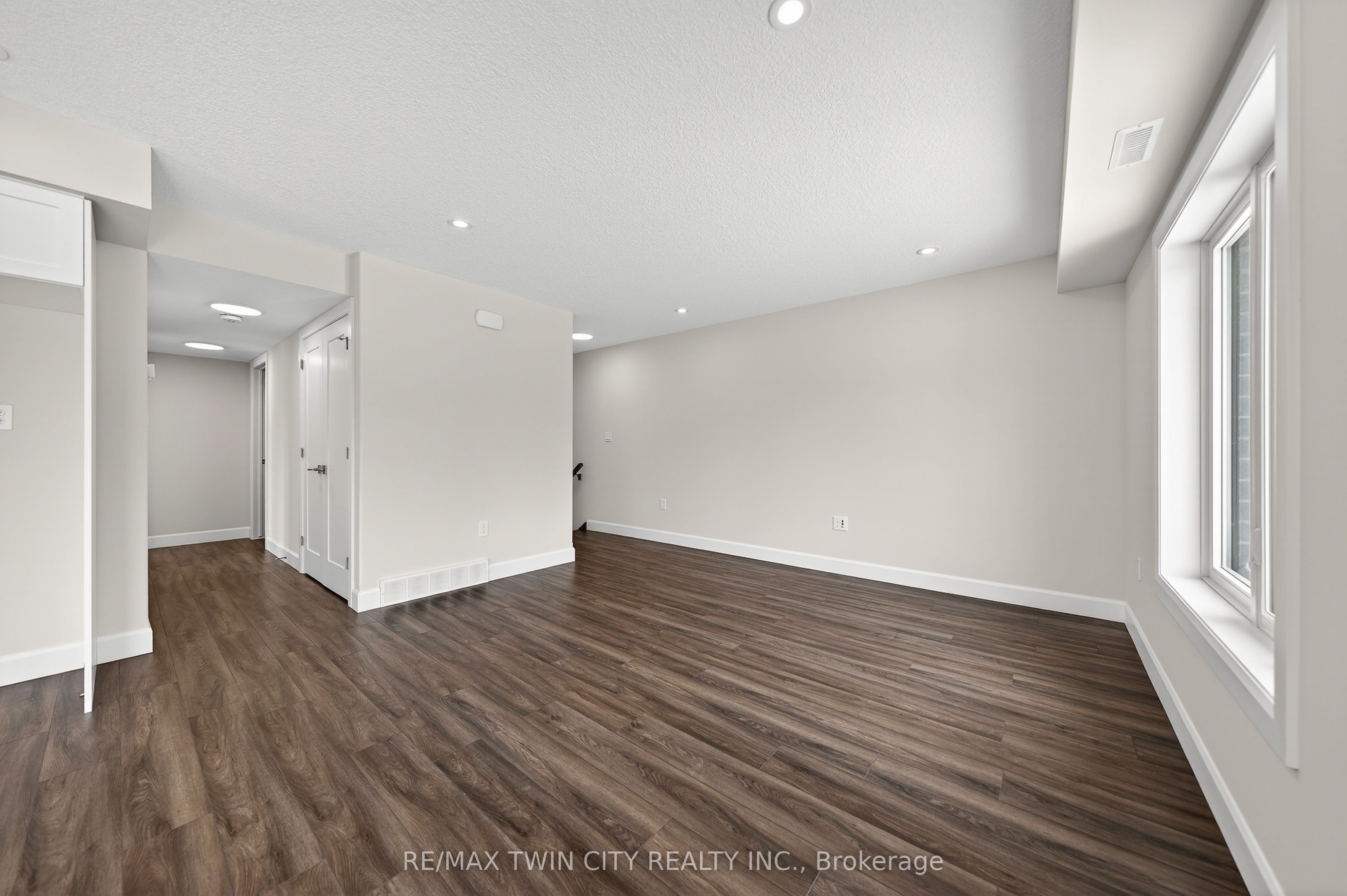 3202 Vivian Line 49 Property Photo 14