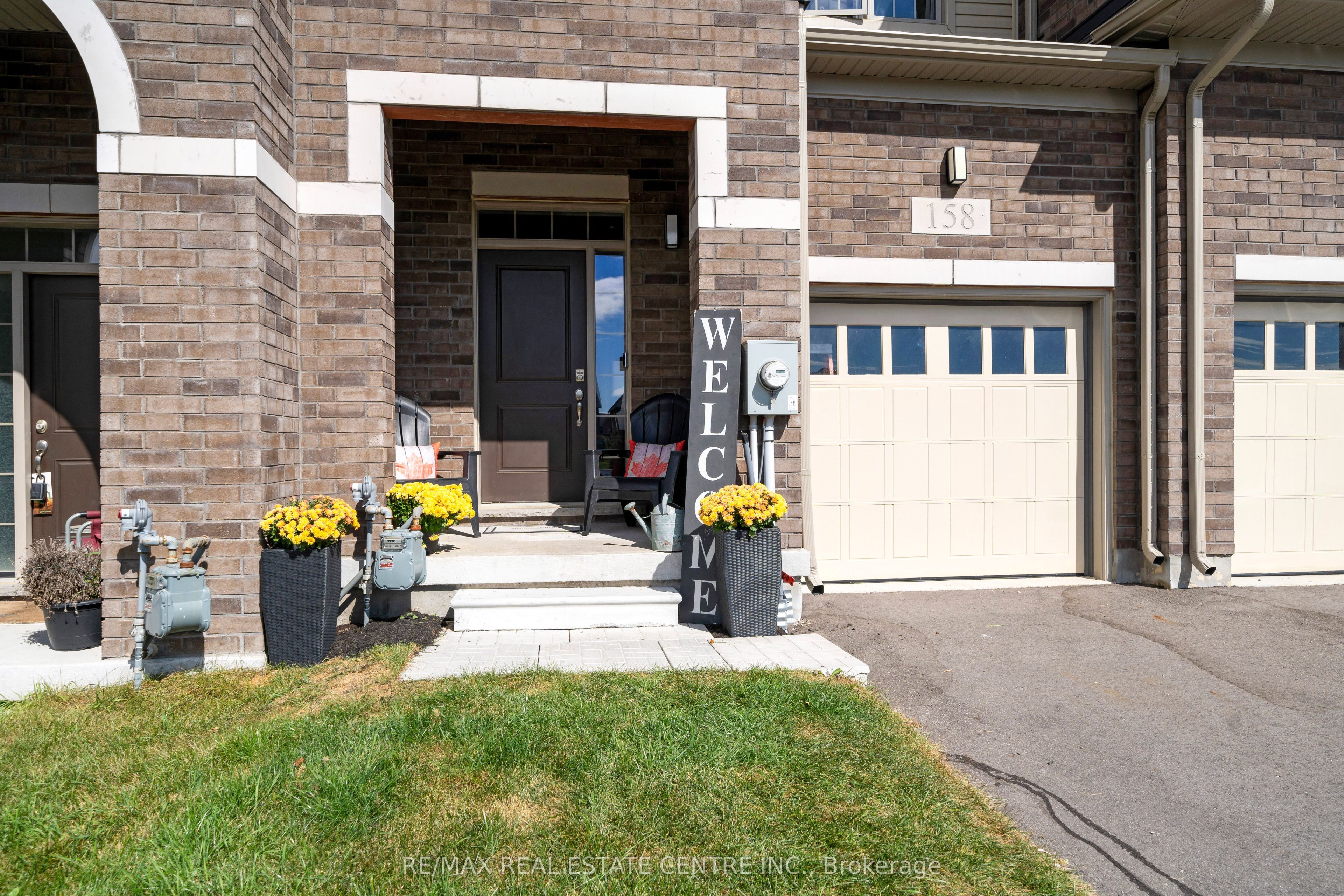 158 Waters Way Property Photo 2