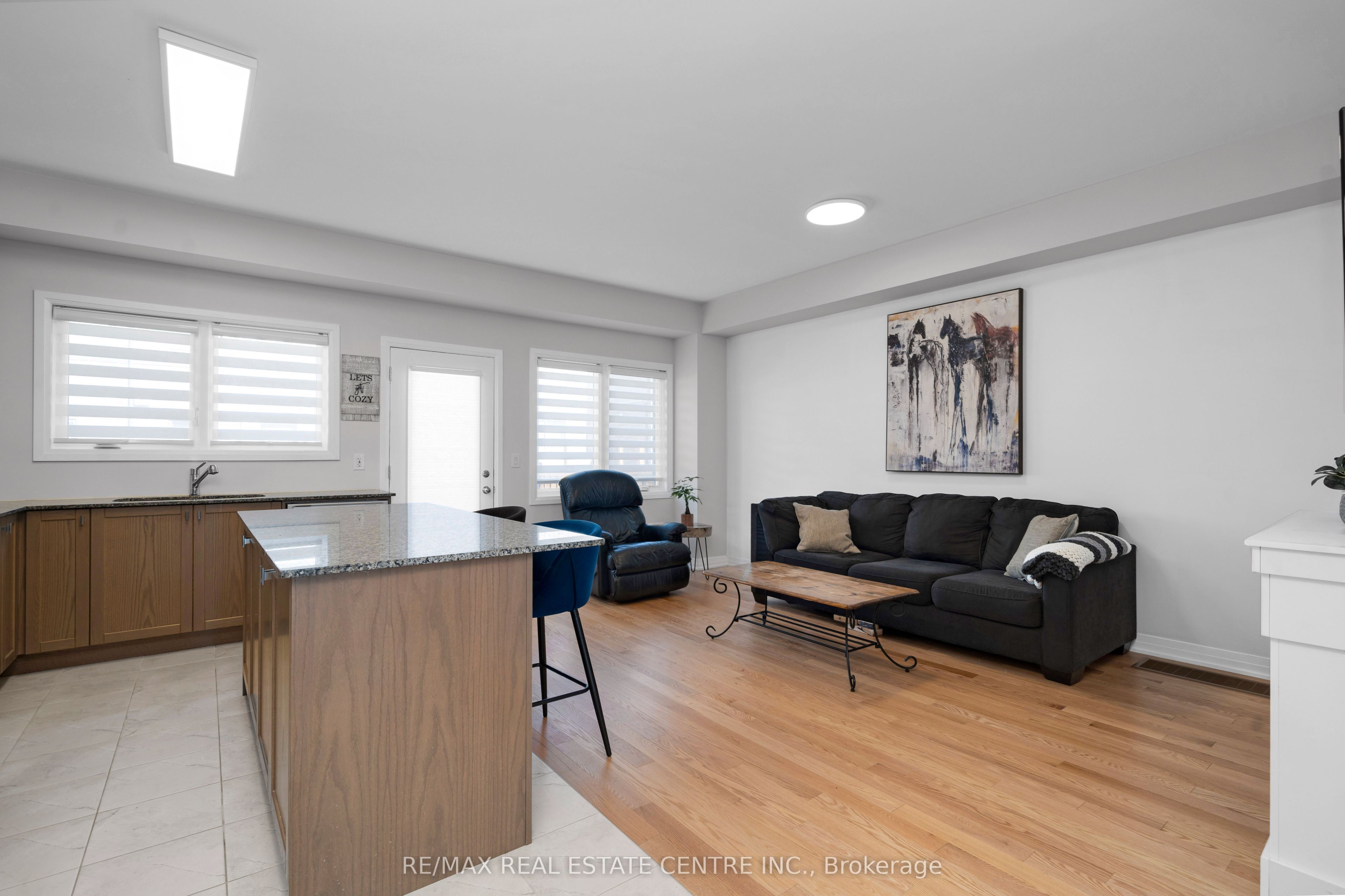 158 Waters Way Property Photo 5