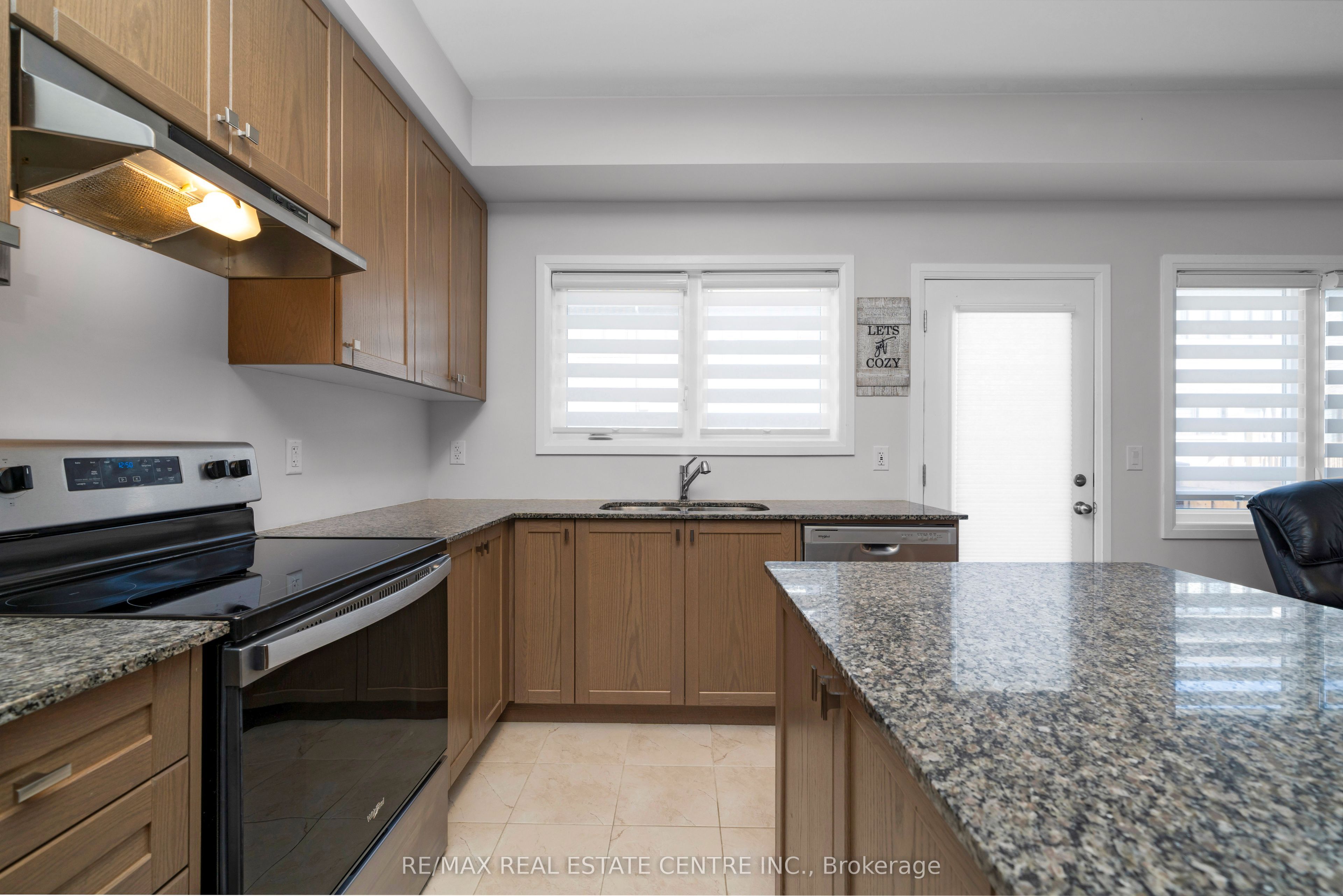 158 Waters Way Property Photo 7