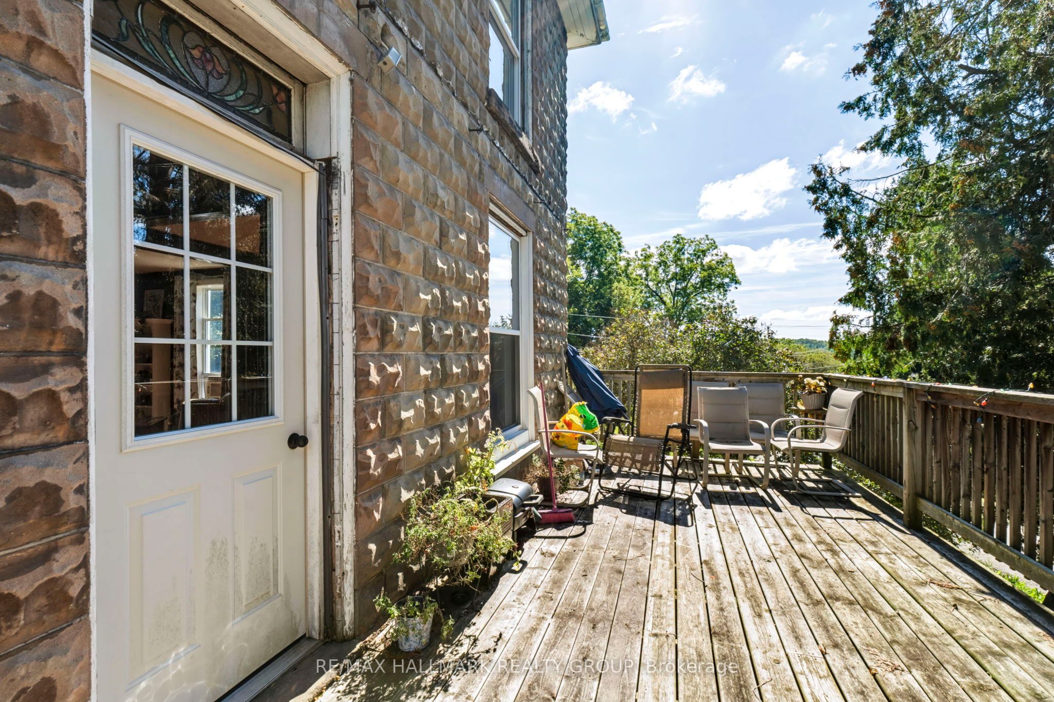 9 James Street Property Photo 4