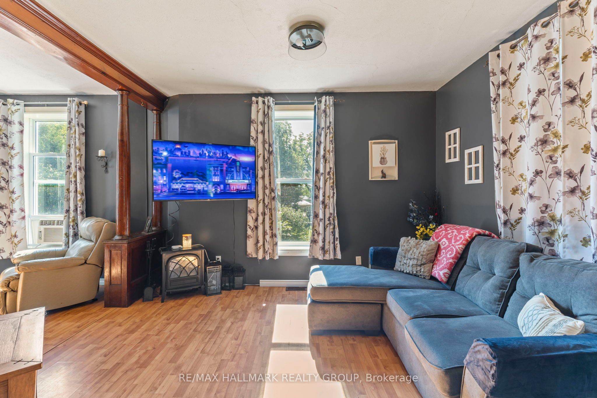 9 James Street Property Photo 7