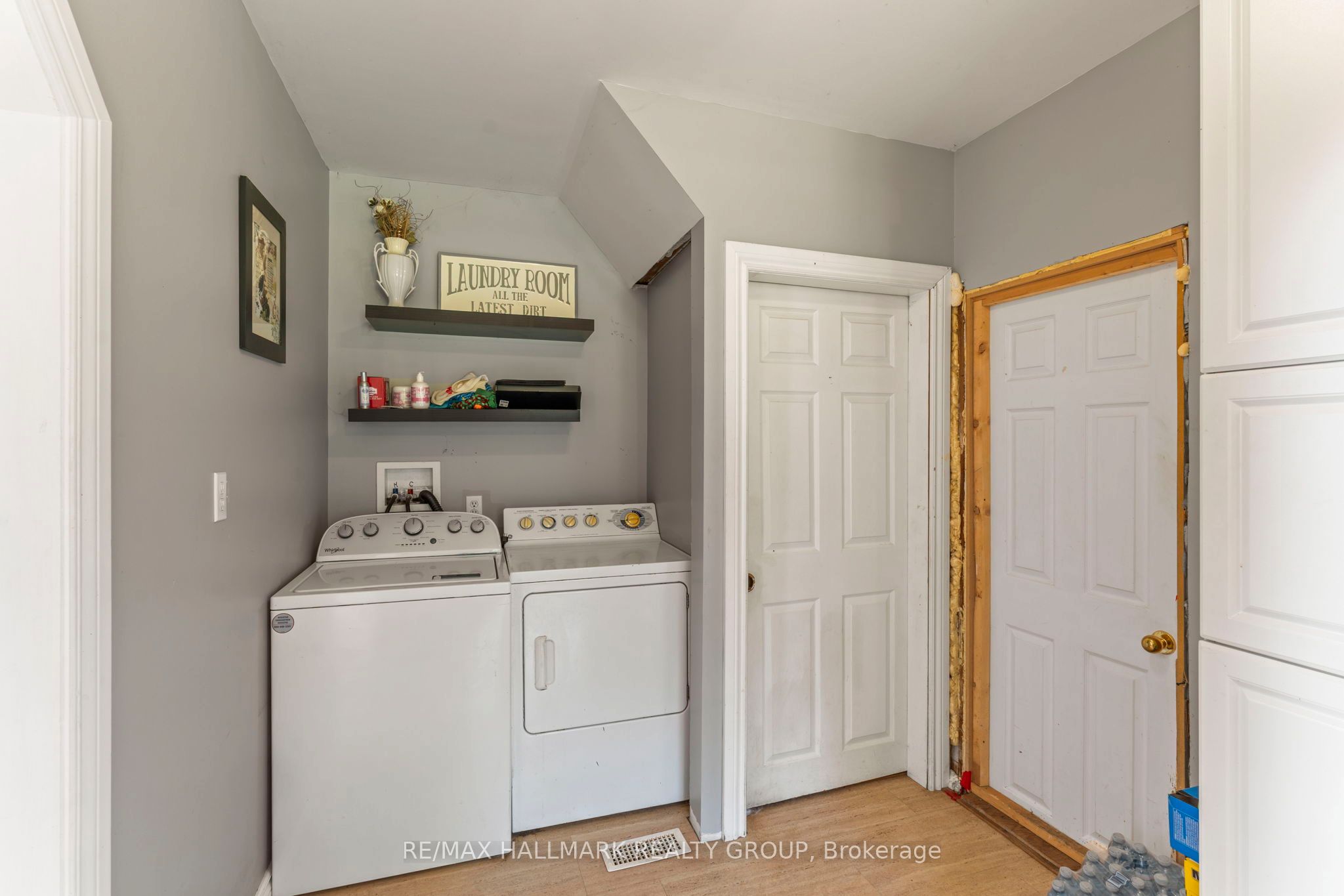 9 James Street Property Photo 21