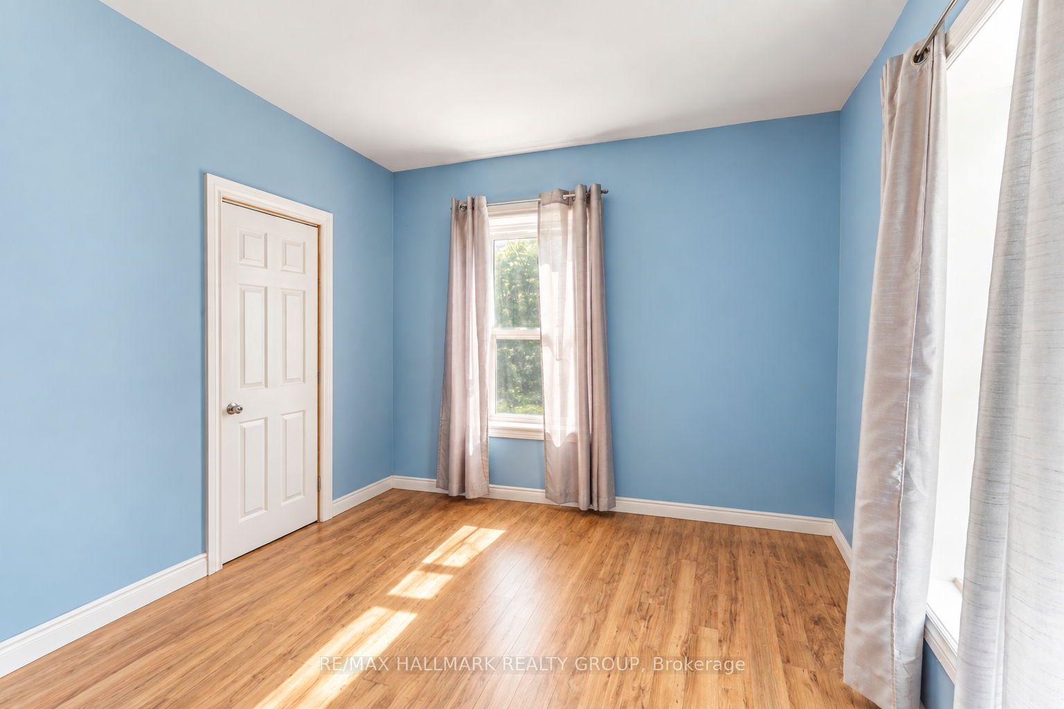 9 James Street Property Photo 31