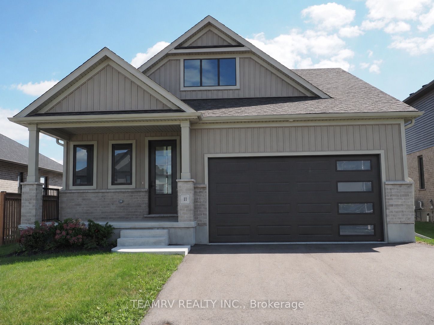 11 Sycamore Drive Property Photo 1