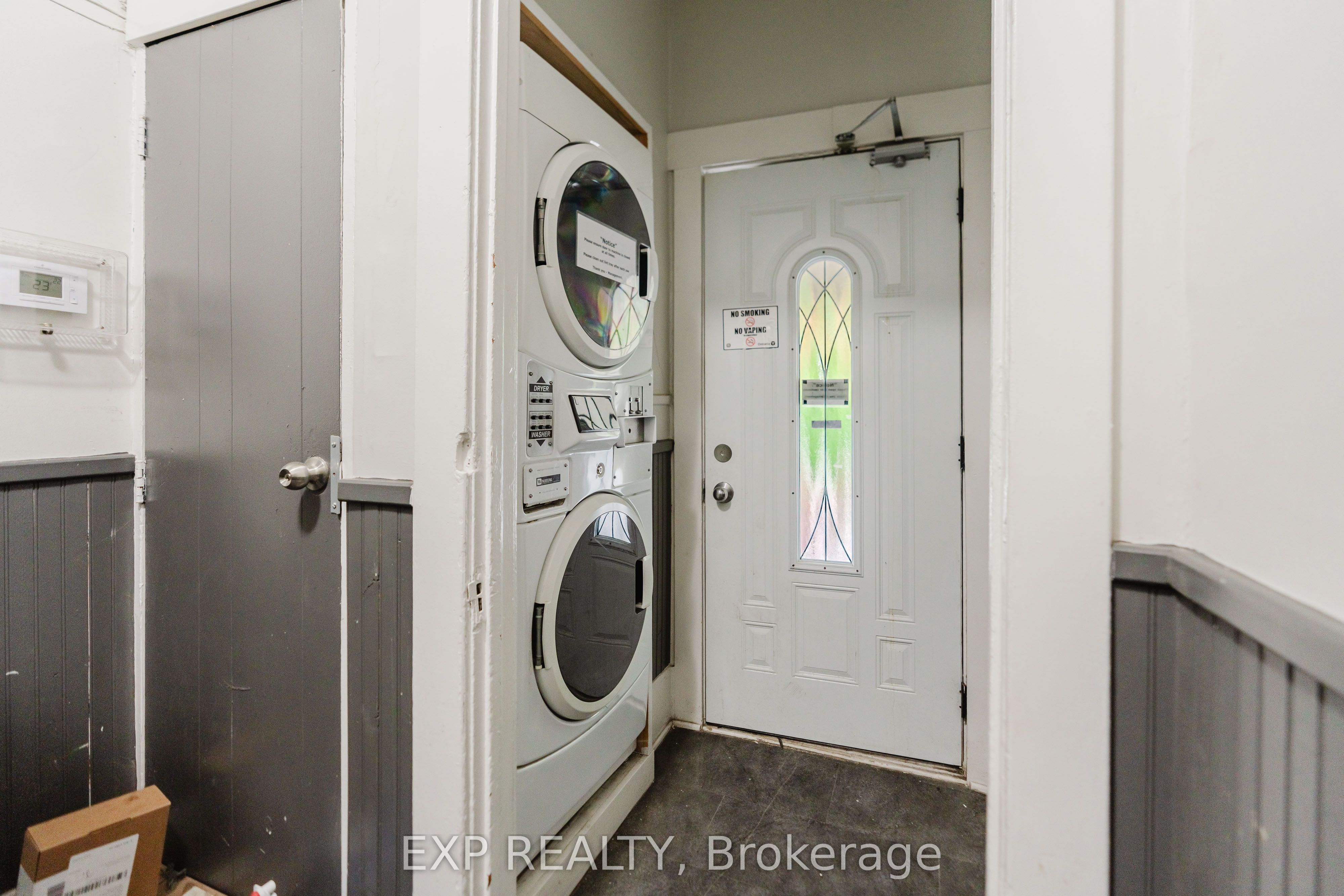 514 Lyon Street N Property Photo 27