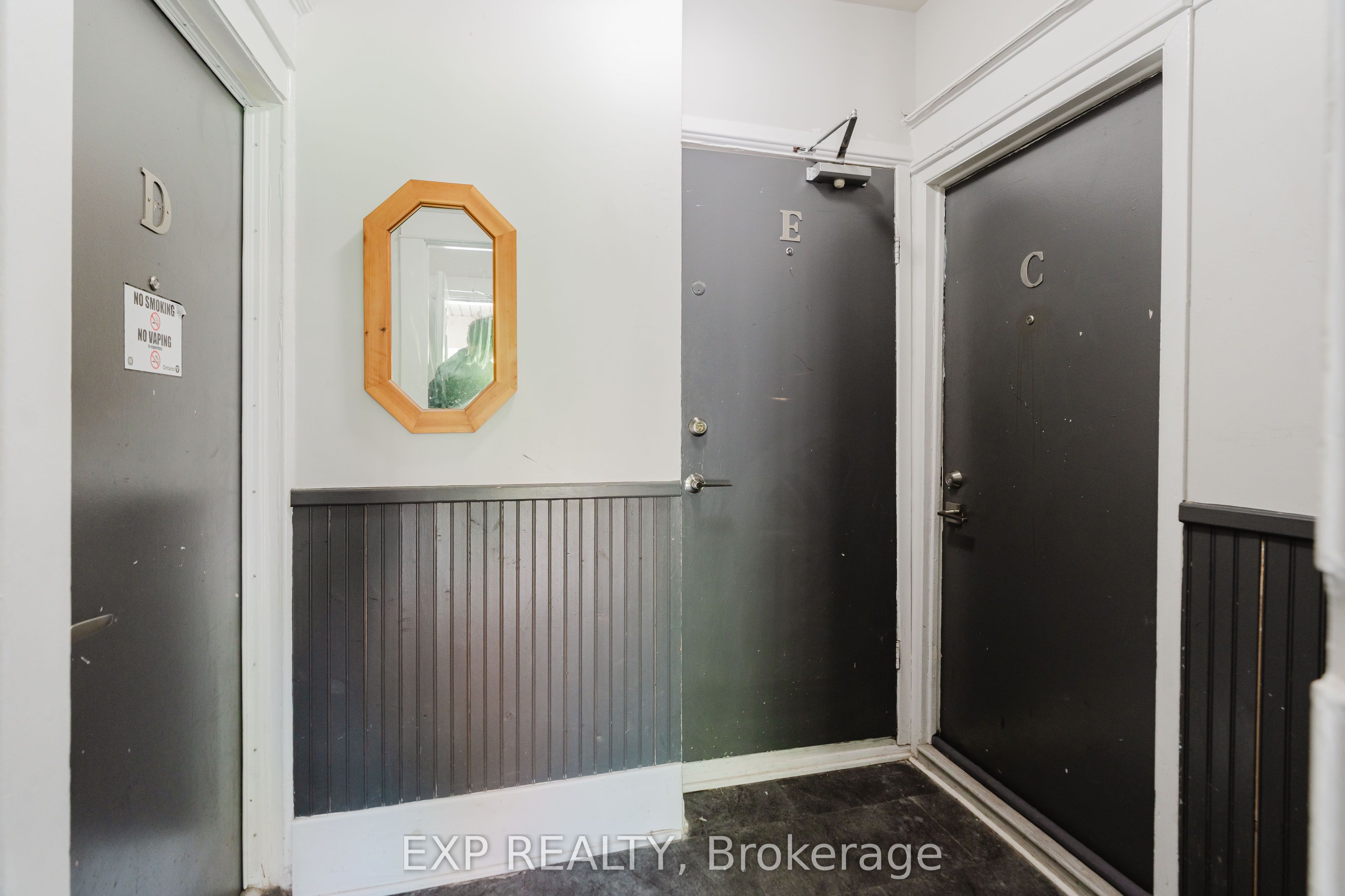 514 Lyon Street N Property Photo 28