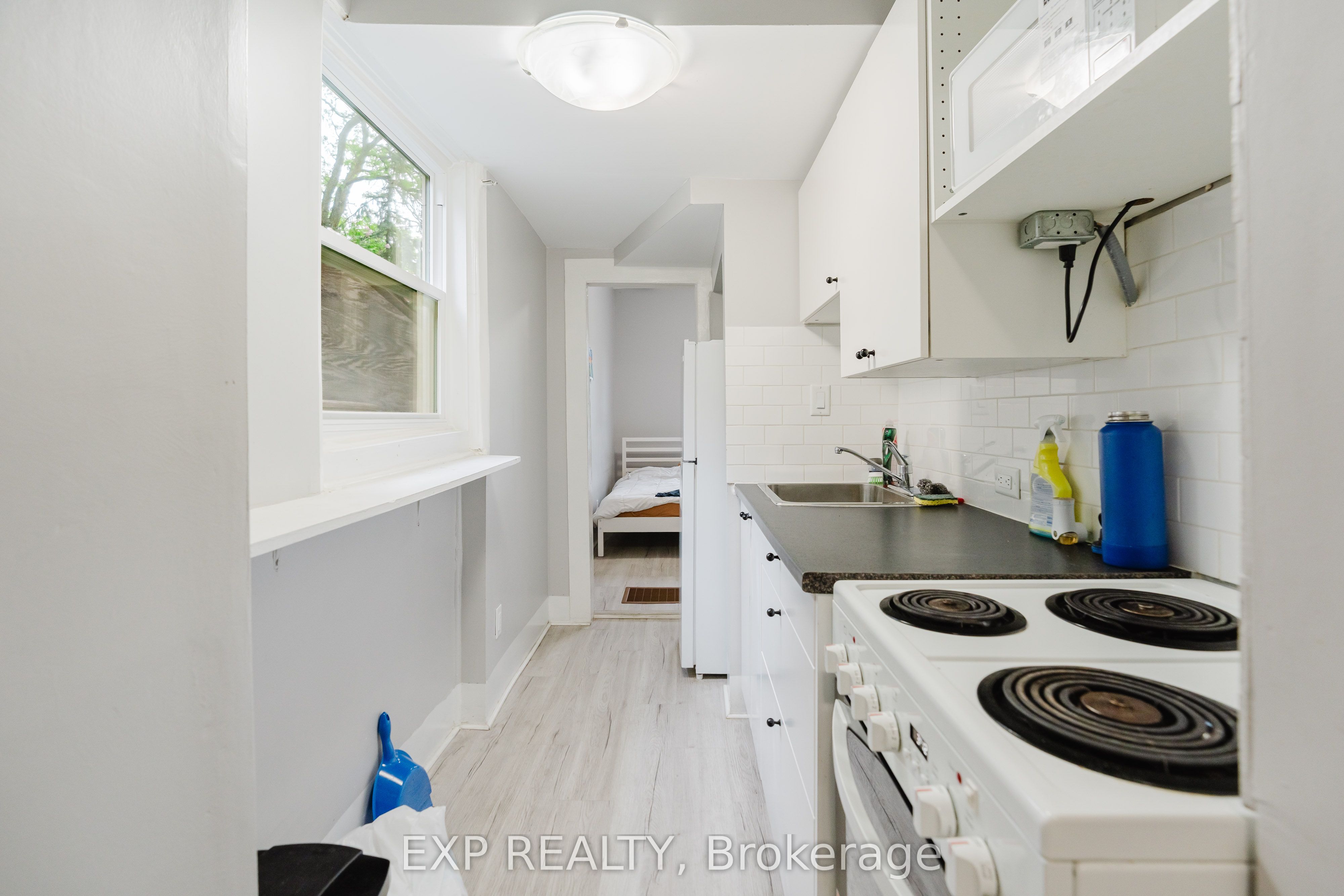 514 Lyon Street N Property Photo 33