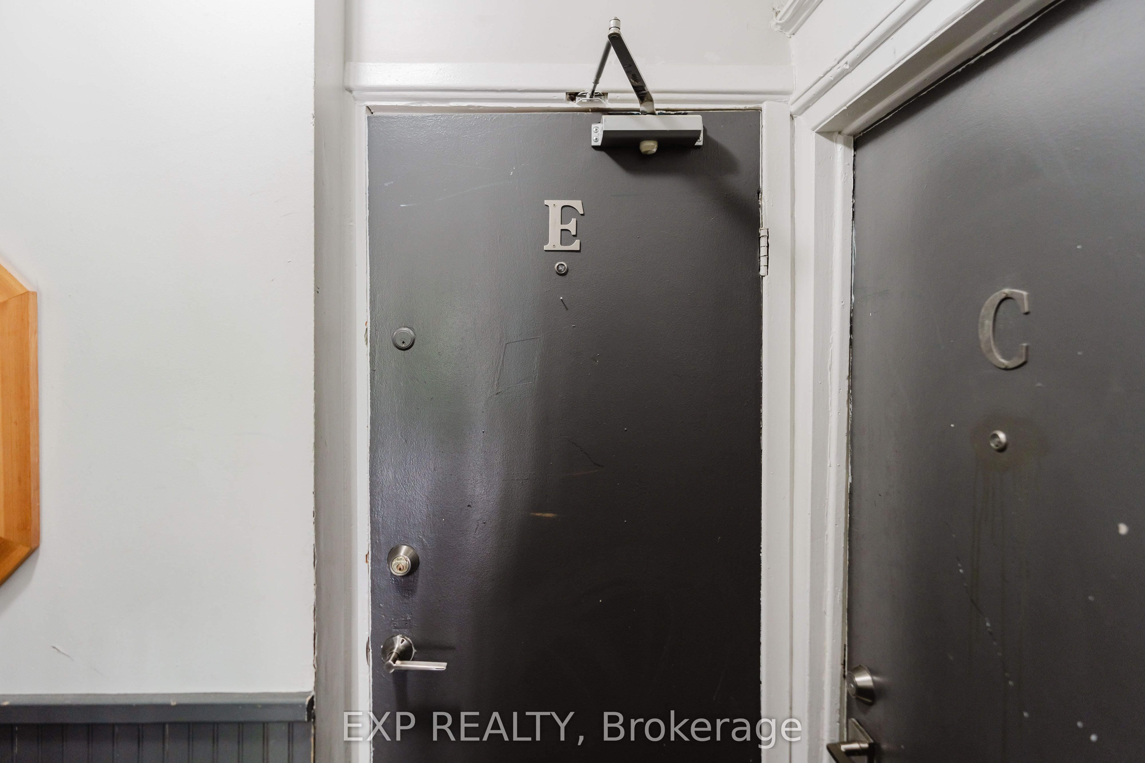 514 Lyon Street N Property Photo 39