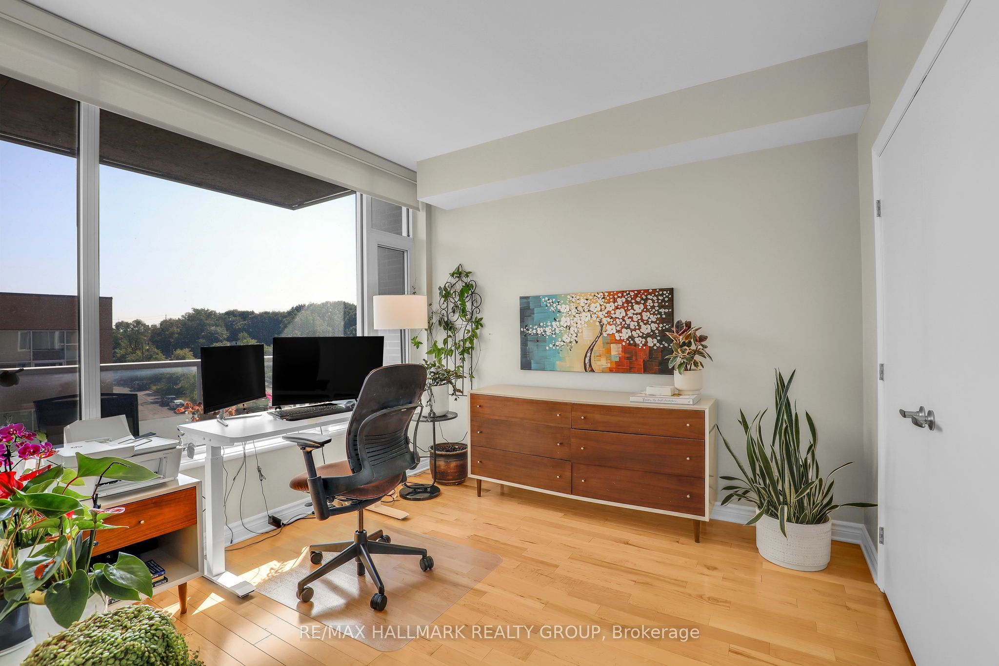 575 Byron Avenue 411 Property Photo 11