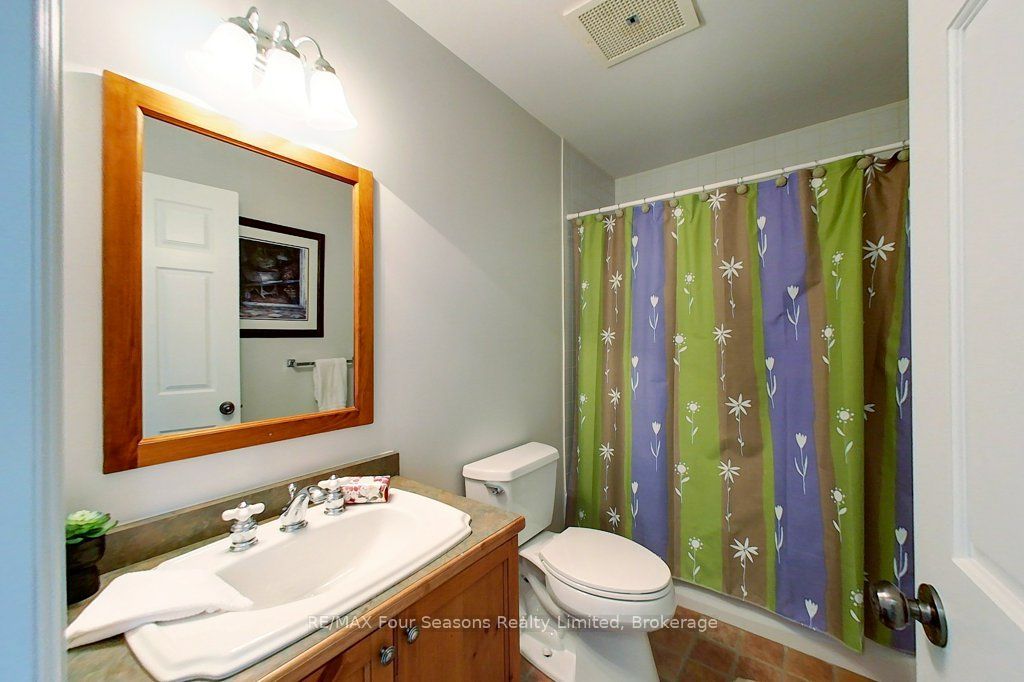 184 Snowbridge Way 201 Property Photo 17