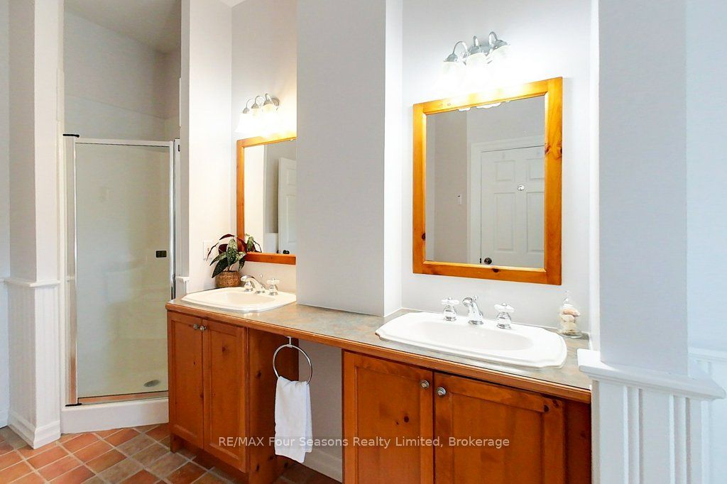 184 Snowbridge Way 201 Property Photo 21