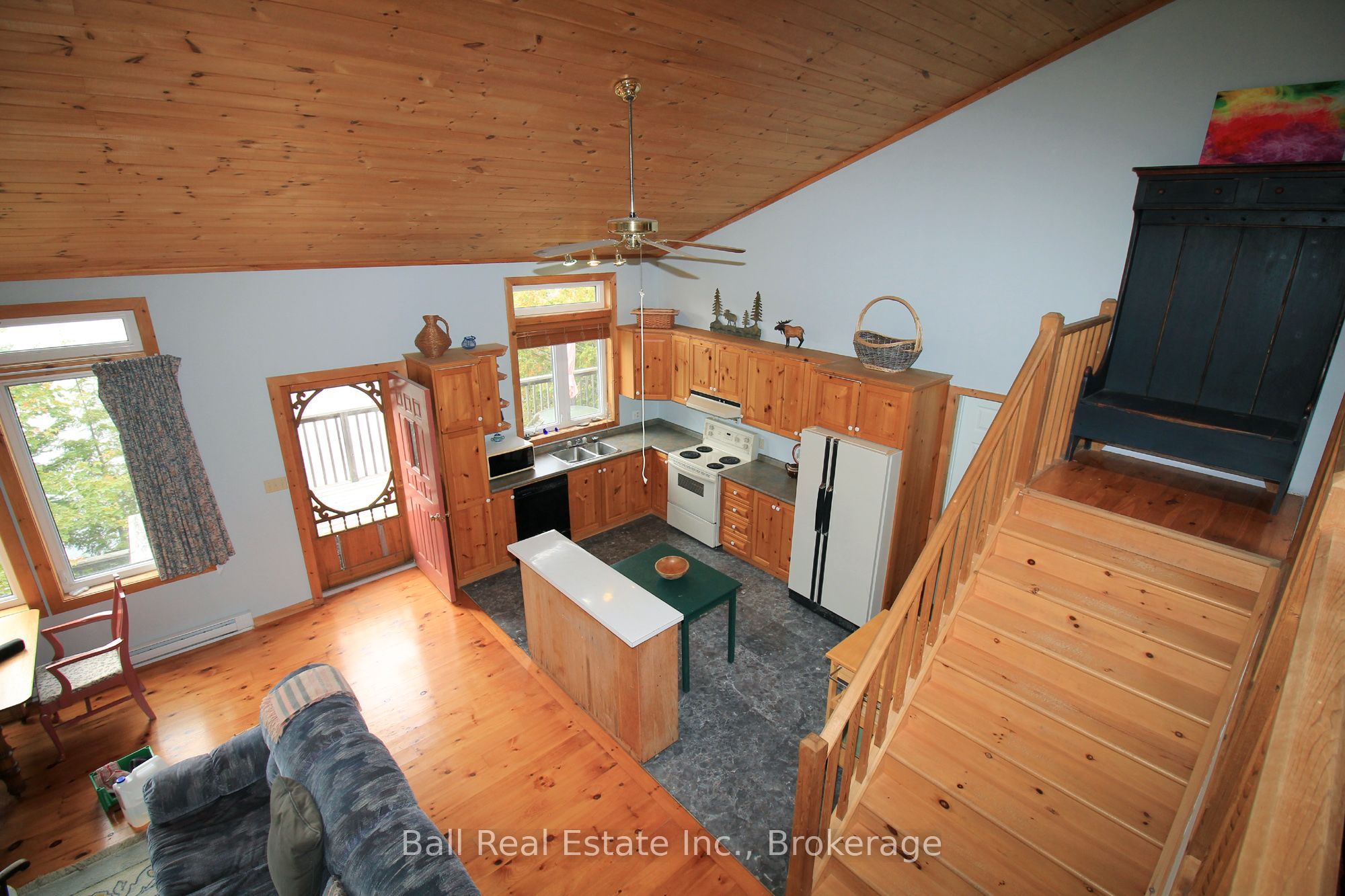 1034 Charlie George Lake Drive N Property Photo 7