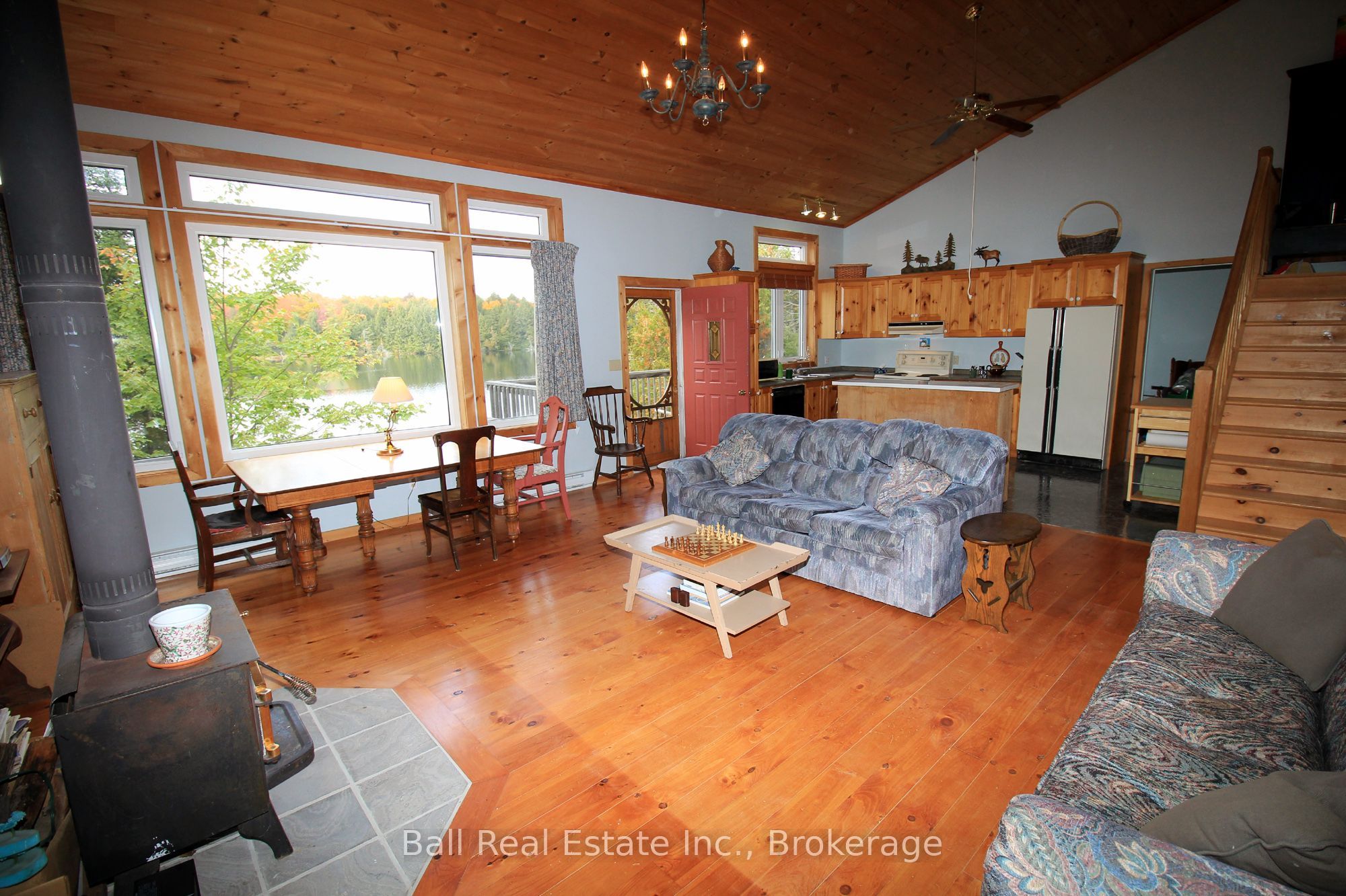 1034 Charlie George Lake Drive N Property Photo 11