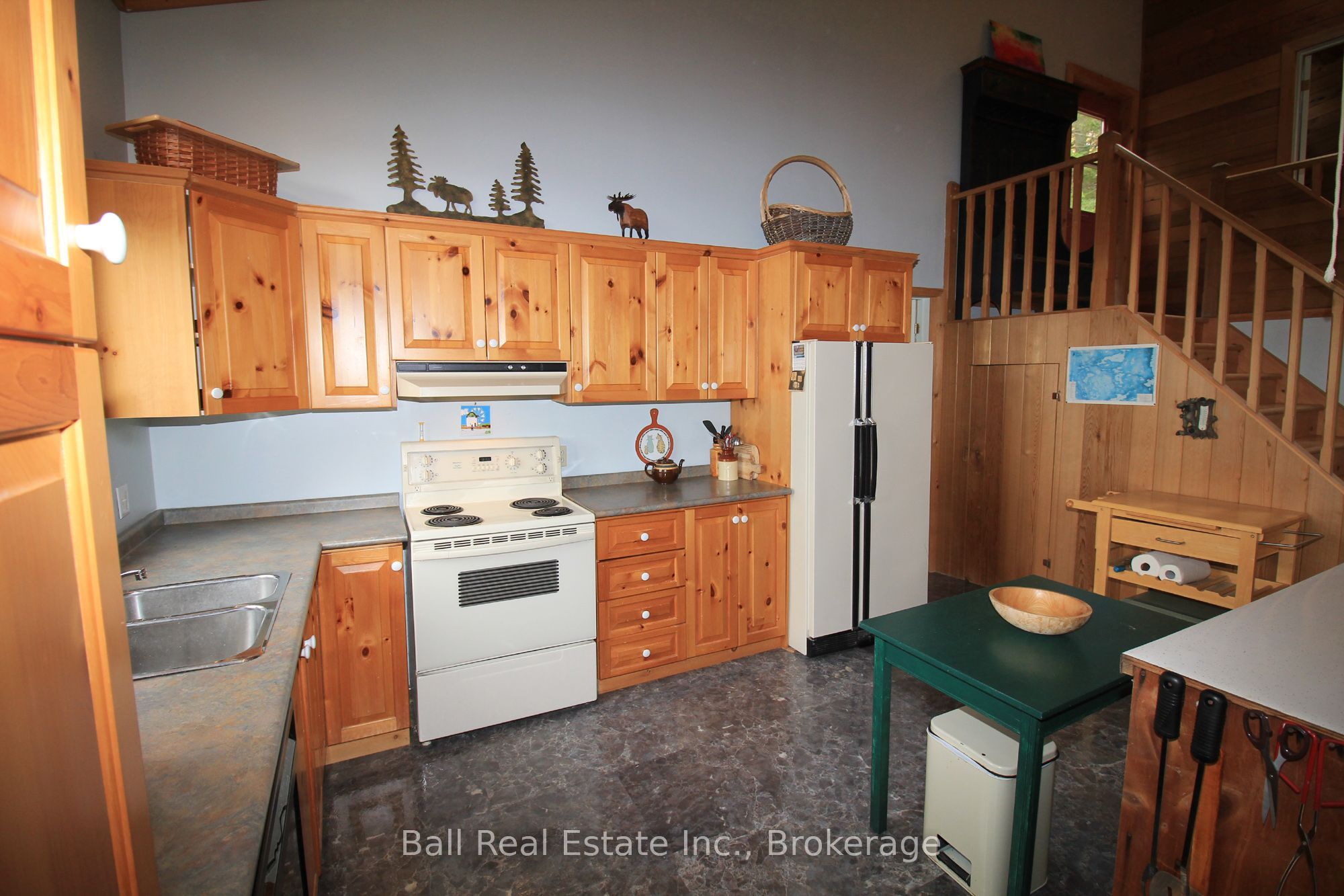 1034 Charlie George Lake Drive N Property Photo 14