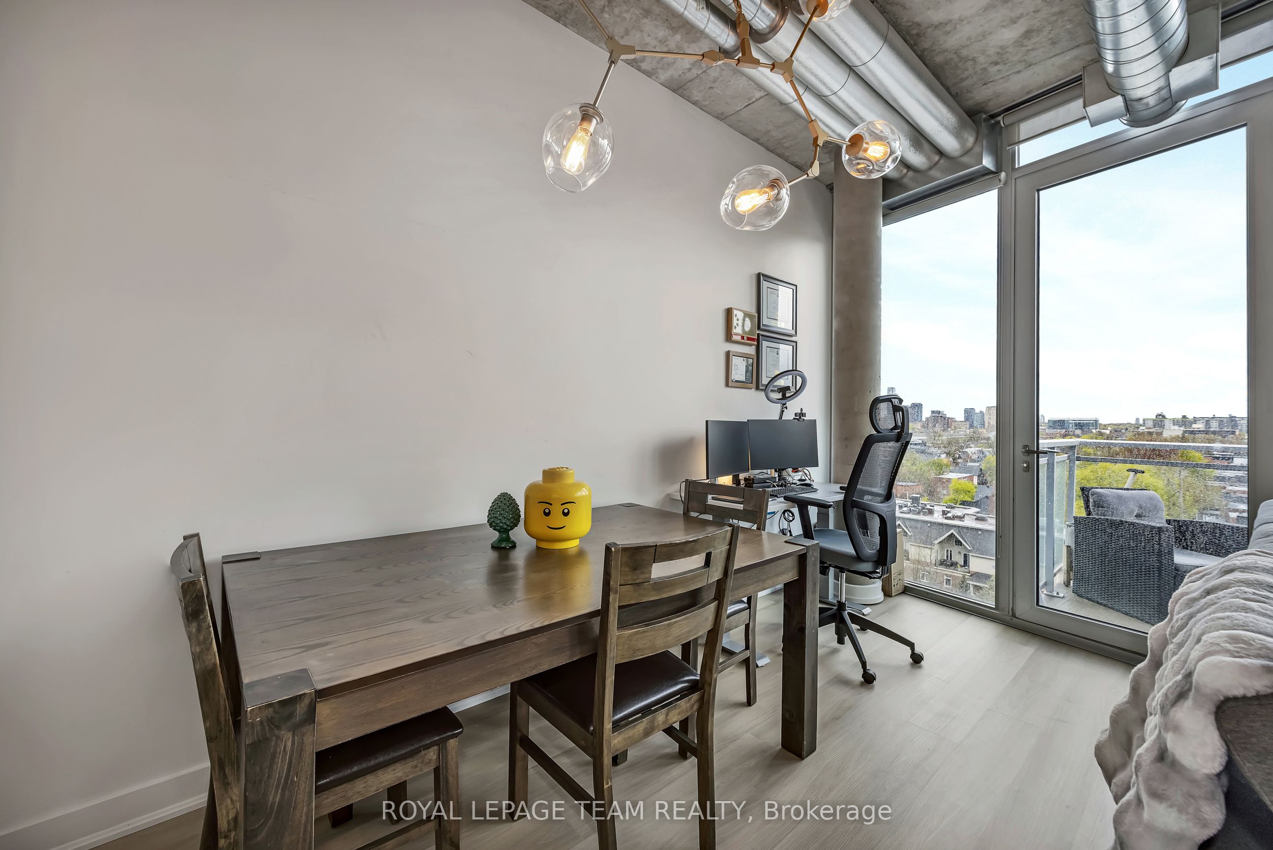 360 Mcleod Street 905 Property Photo 8