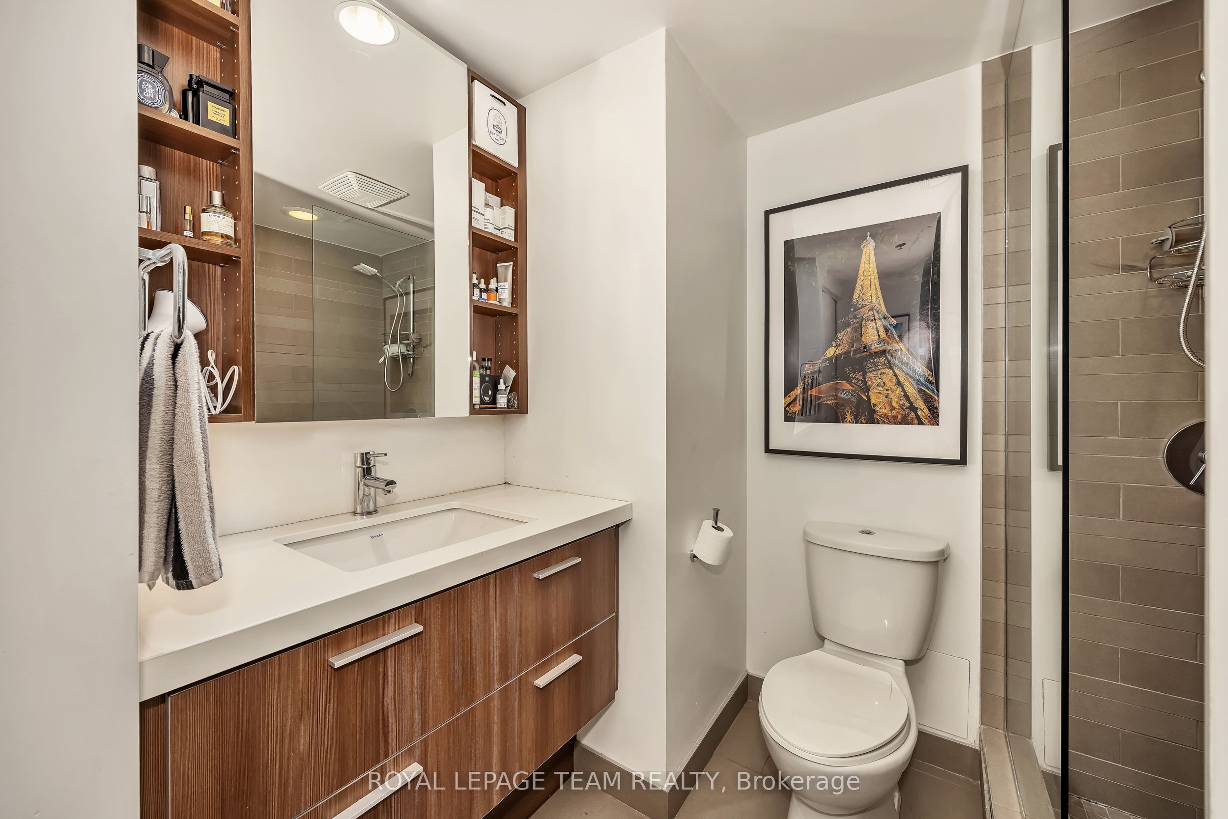 360 Mcleod Street 905 Property Photo 15