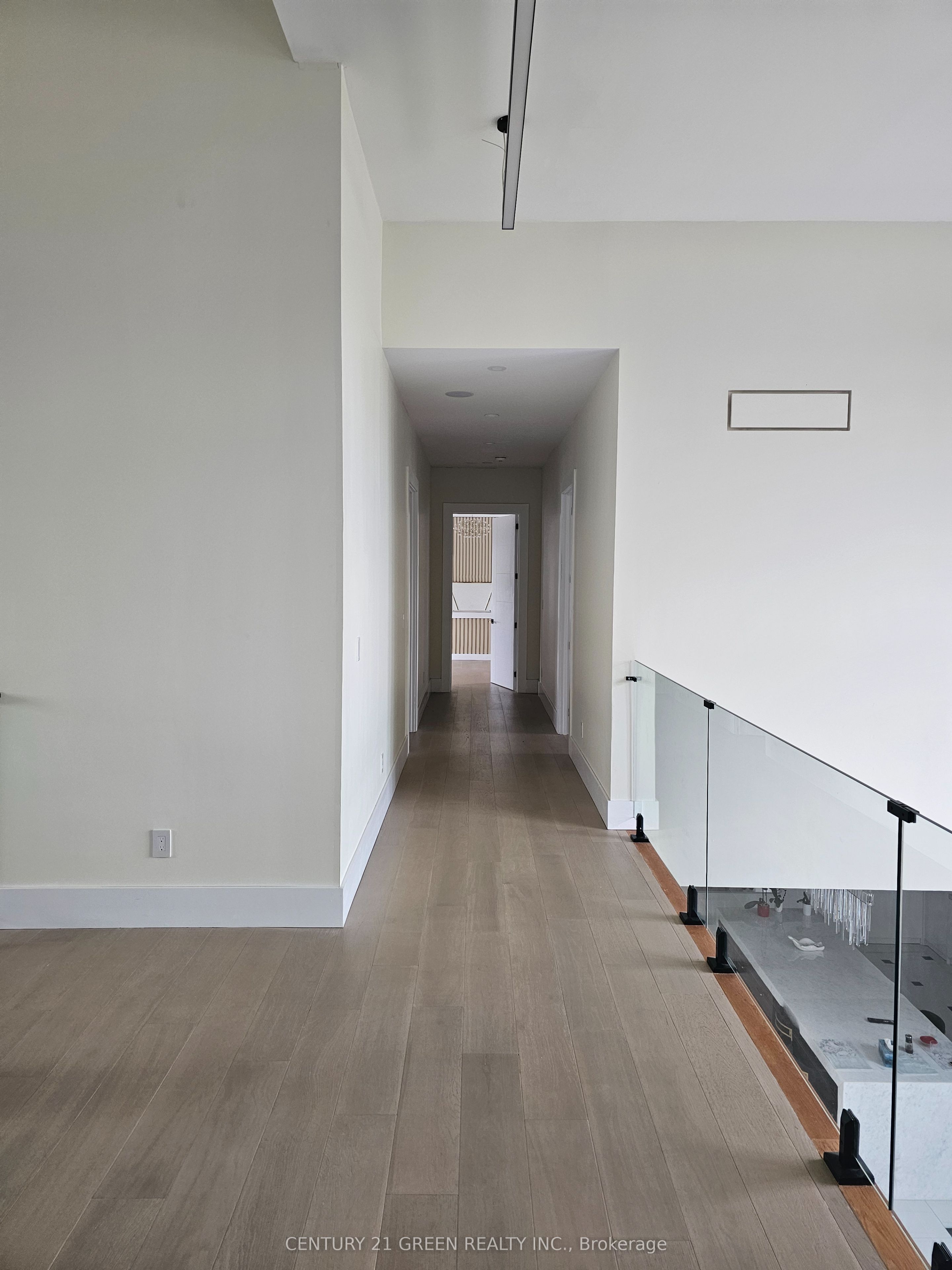 674525 Hurontario Street Property Photo 9